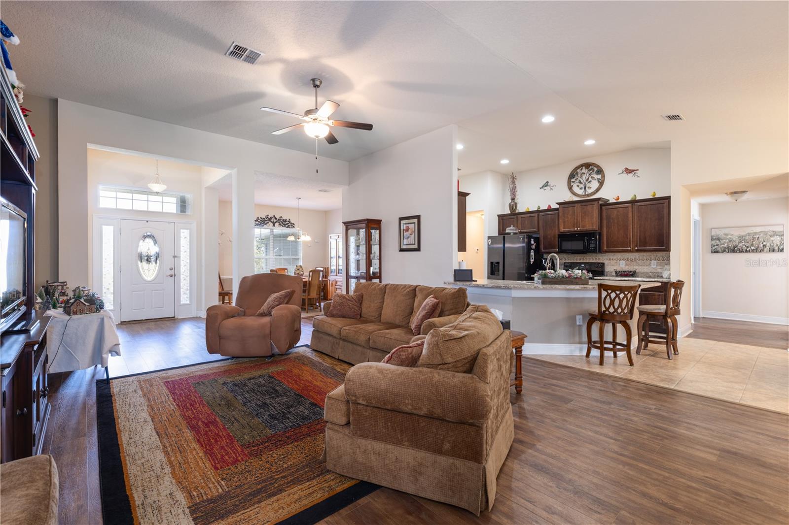 Image 11 of 44 For 2030 Angel Fish Loop