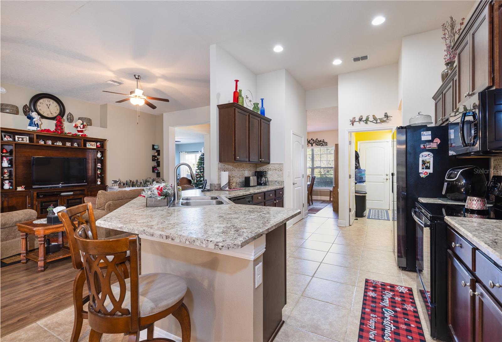 Image 15 of 44 For 2030 Angel Fish Loop