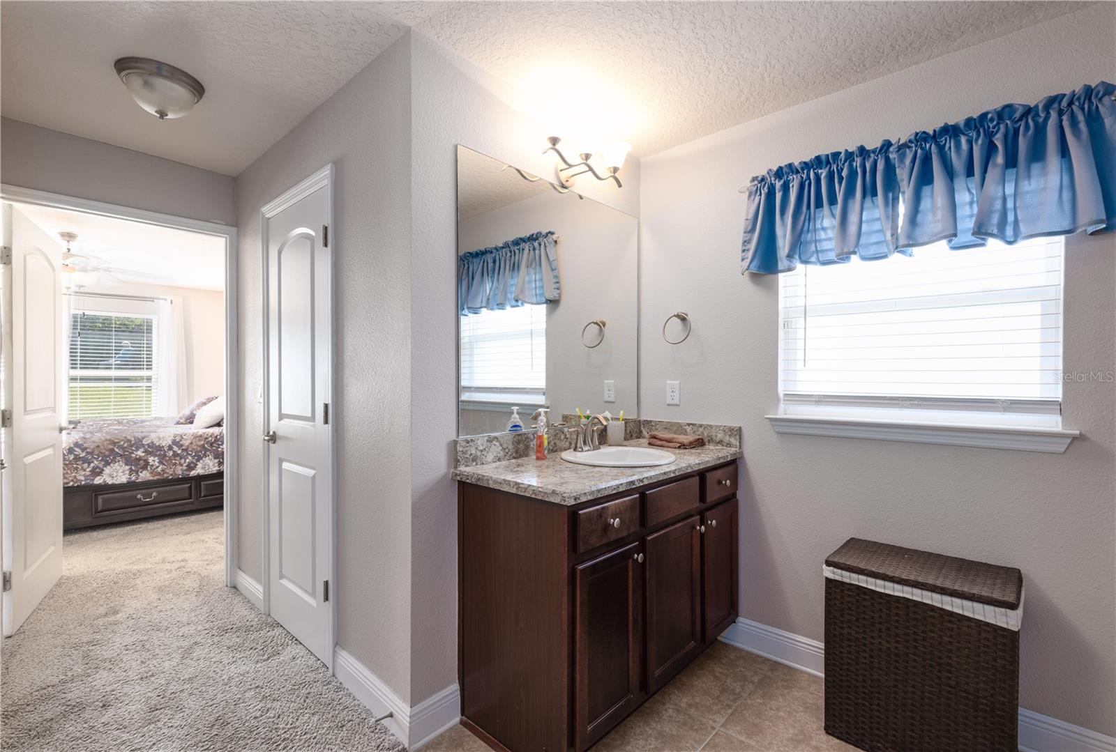 Image 22 of 44 For 2030 Angel Fish Loop