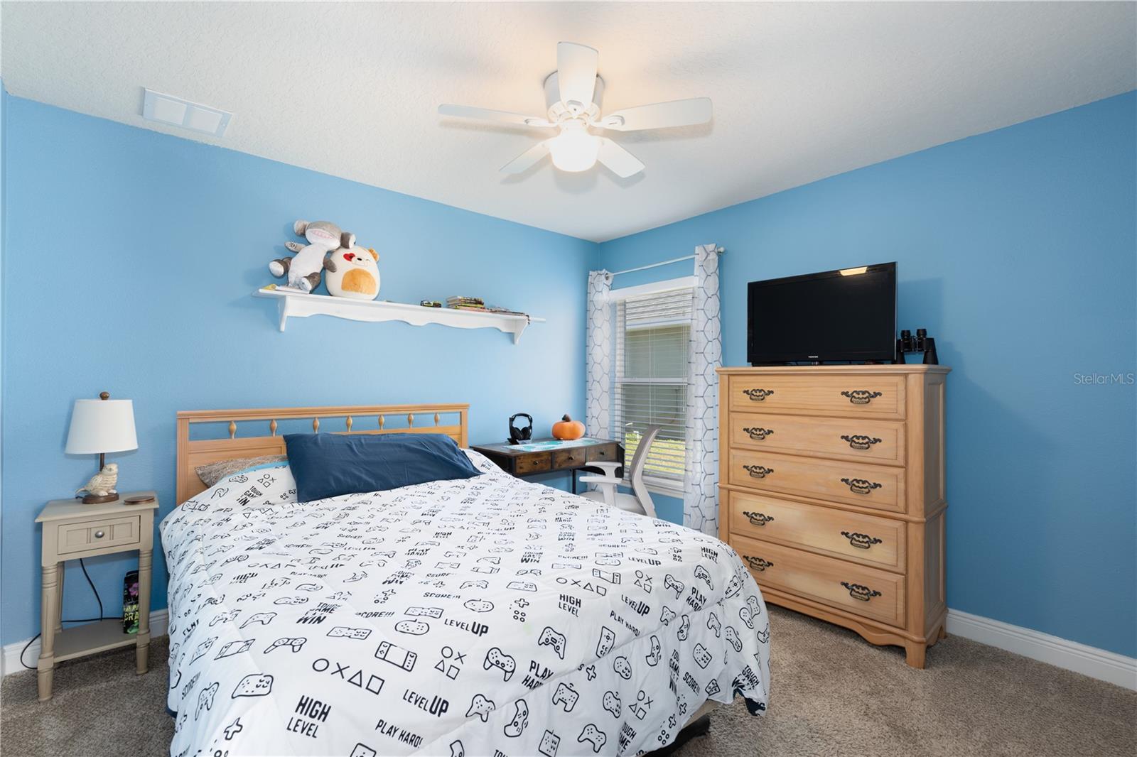 Image 30 of 44 For 2030 Angel Fish Loop