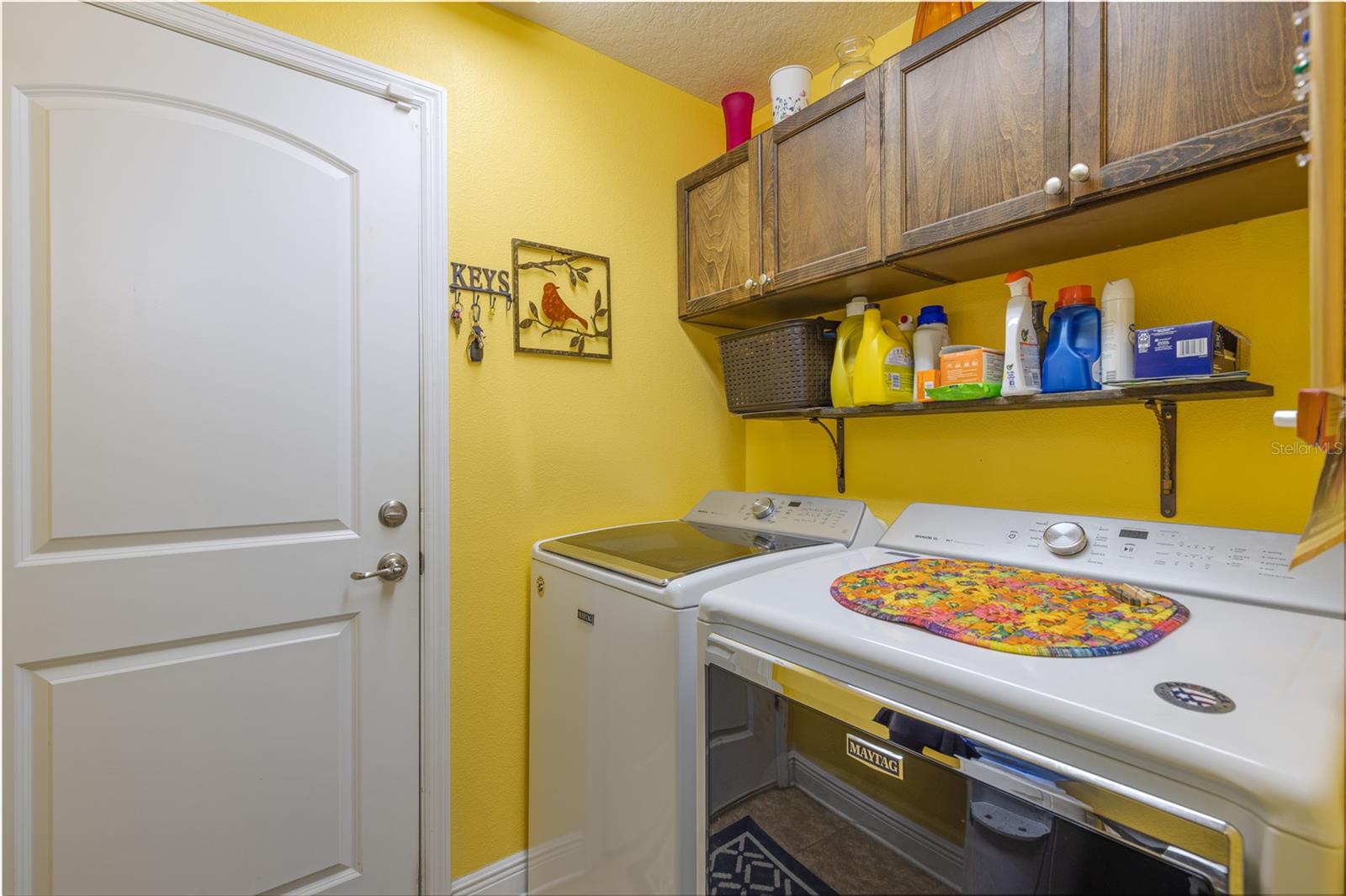 Image 33 of 44 For 2030 Angel Fish Loop