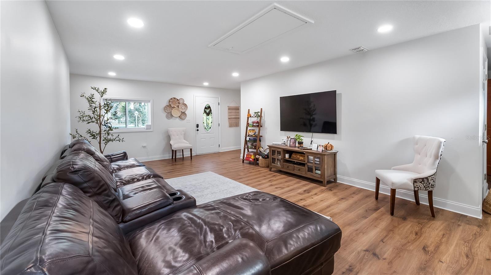 Image 18 of 34 For 17605 County Road 455