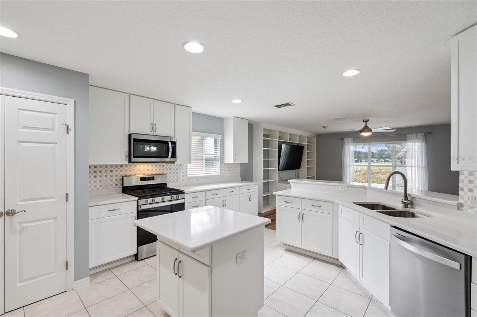 Image 15 of 37 For 26821 Augusta Springs Circle