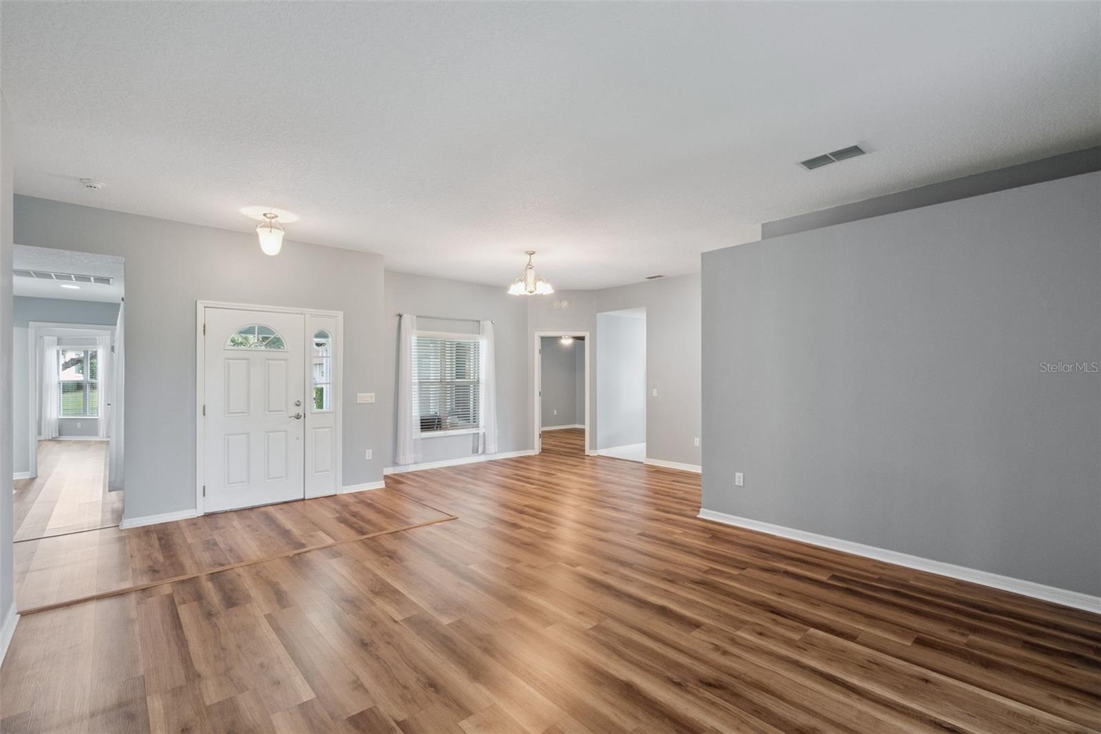 Image 6 of 37 For 26821 Augusta Springs Circle