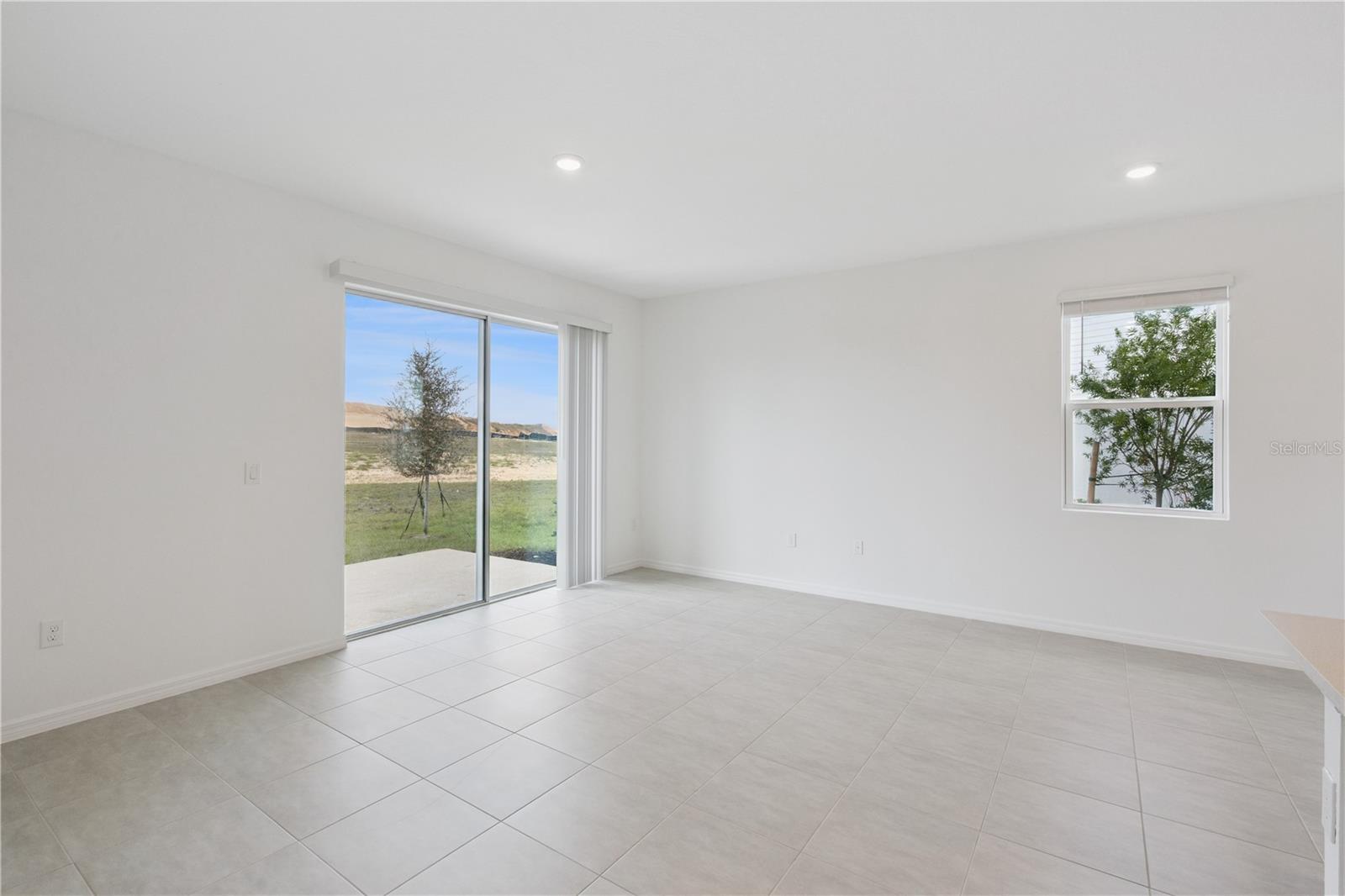 Image 8 of 16 For 7619 Waterscape Drive