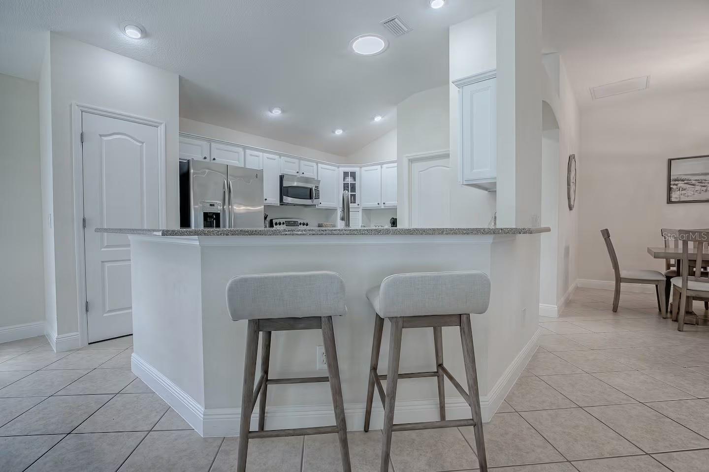 Image 10 of 59 For 1064 Alcove Loop