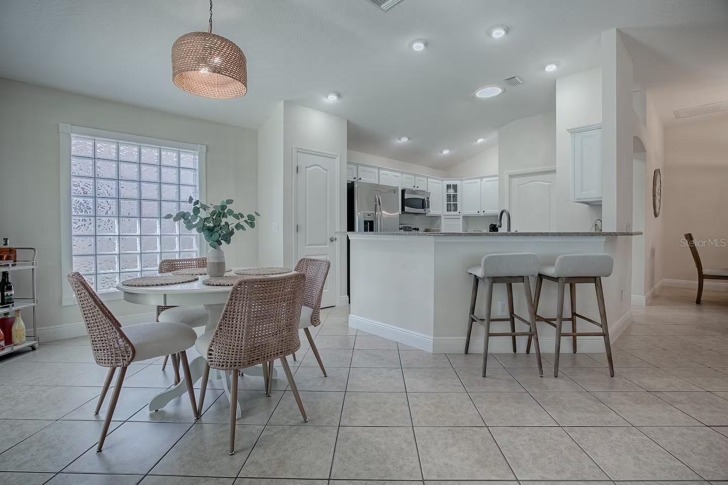 Image 14 of 59 For 1064 Alcove Loop