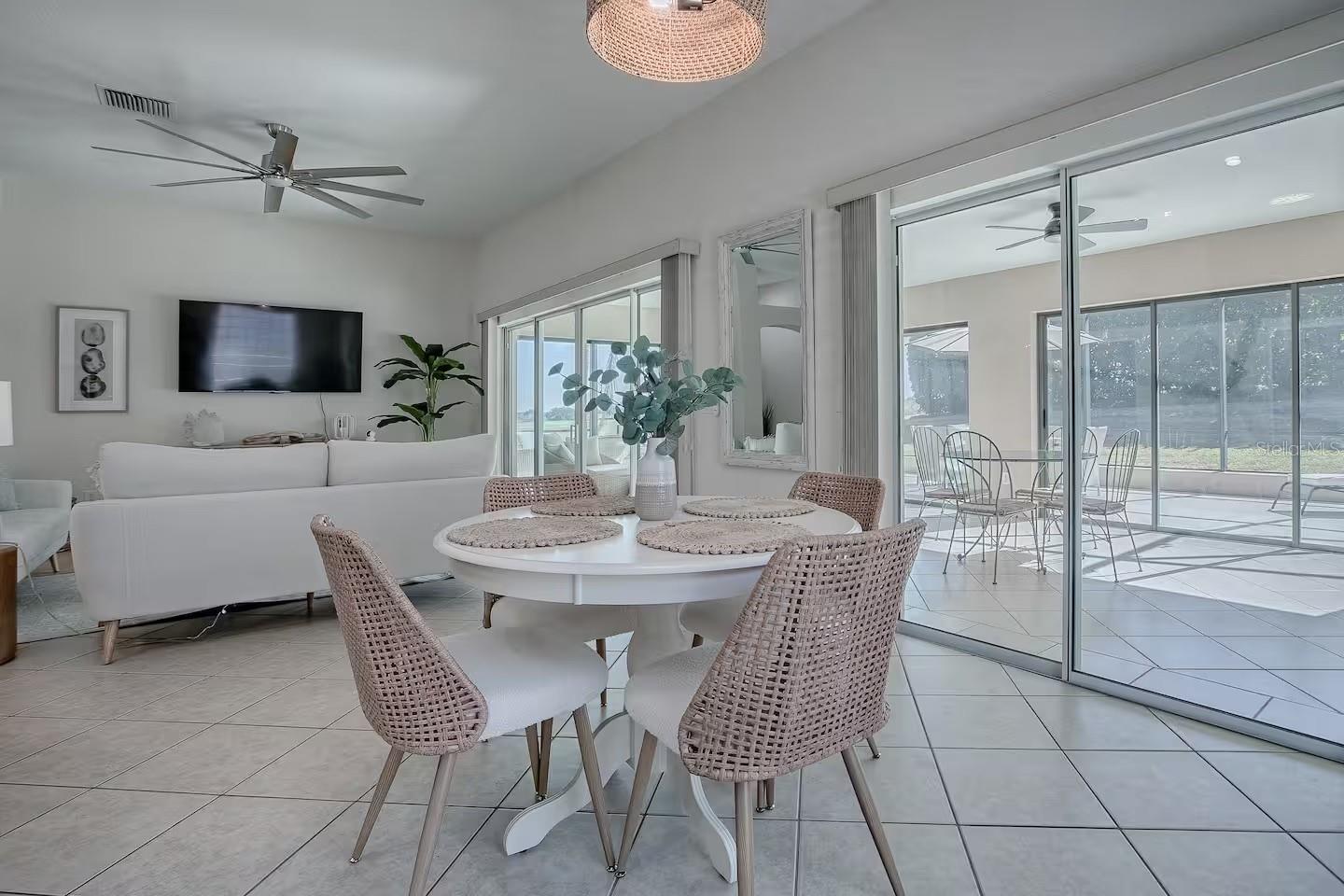 Image 16 of 59 For 1064 Alcove Loop