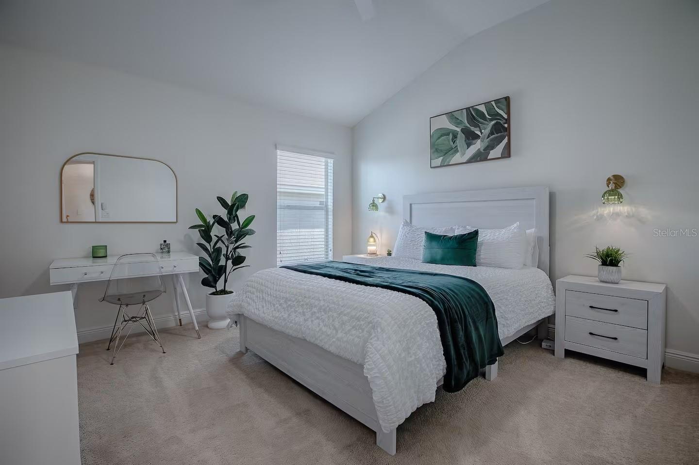 Image 43 of 59 For 1064 Alcove Loop