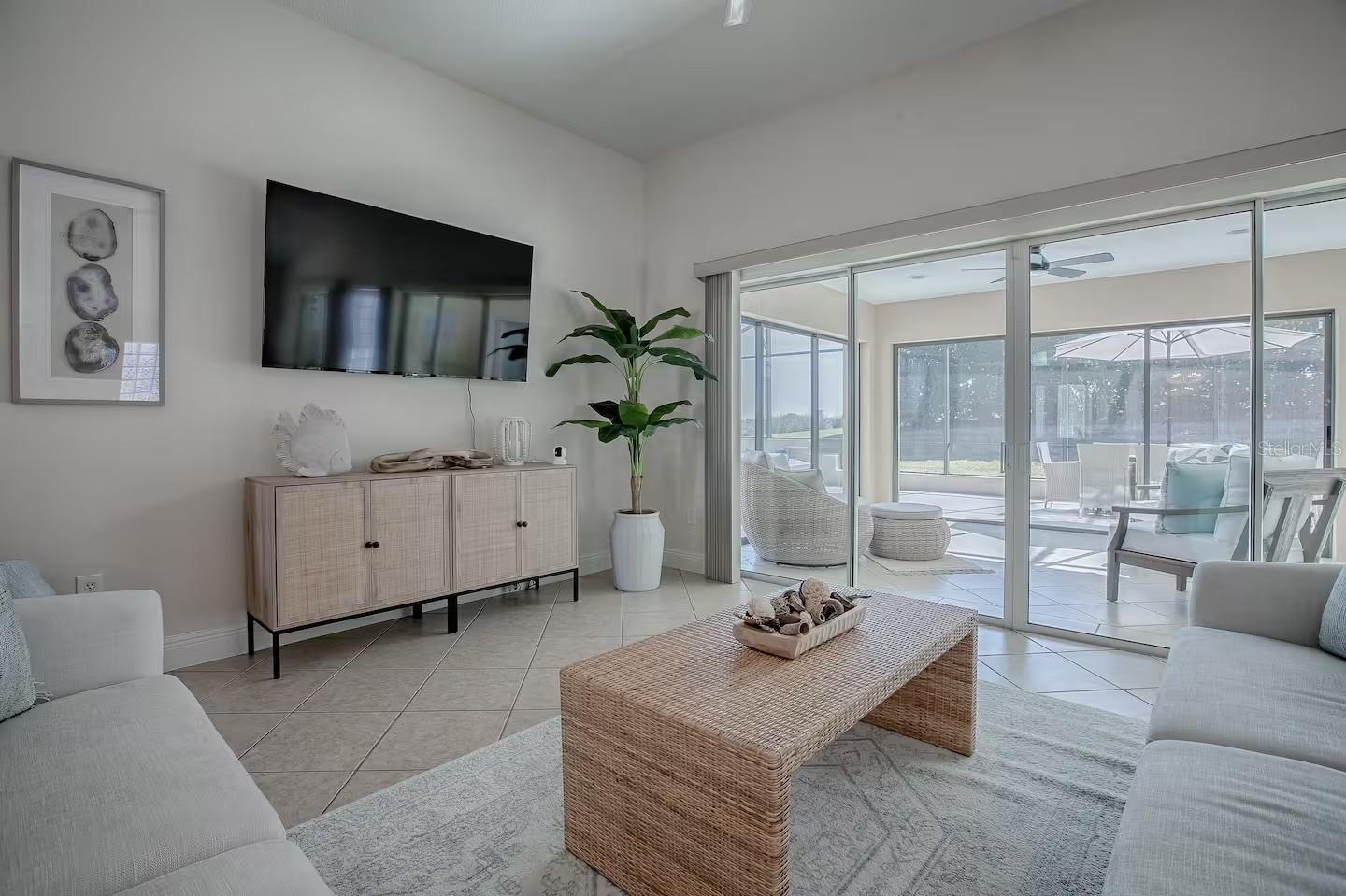 Image 8 of 59 For 1064 Alcove Loop