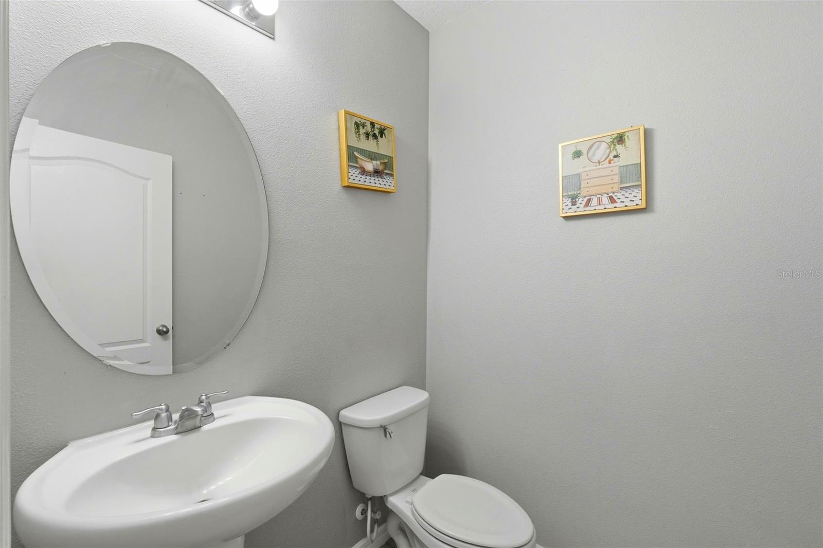 Image 11 of 49 For 3060 Bethpage Loop