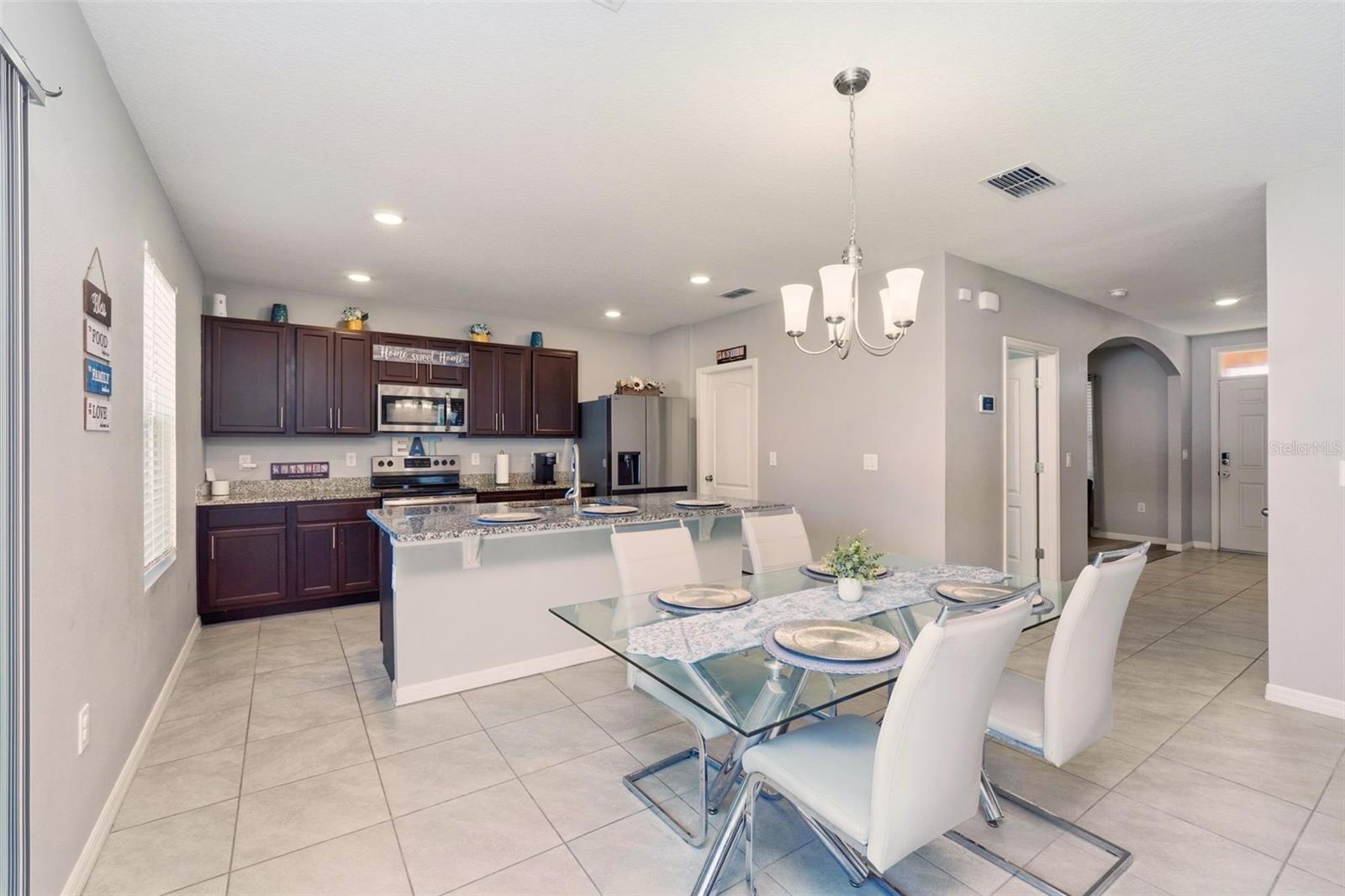 Image 15 of 49 For 3060 Bethpage Loop