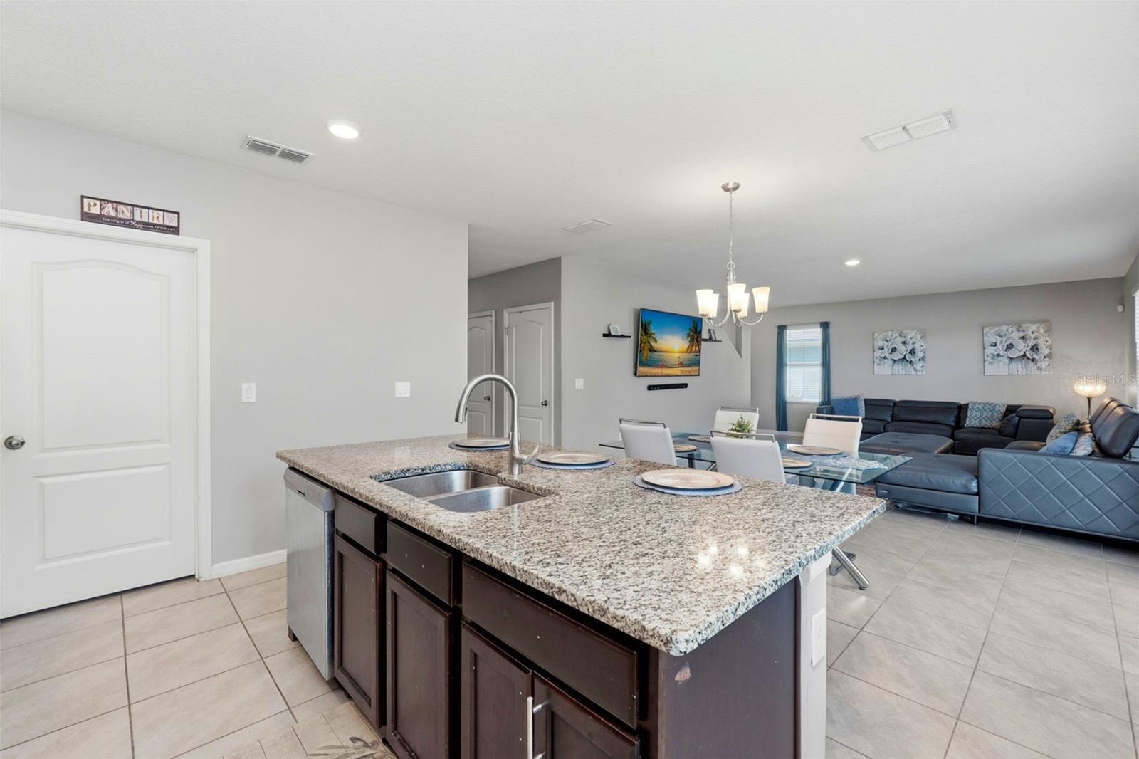 Image 20 of 49 For 3060 Bethpage Loop