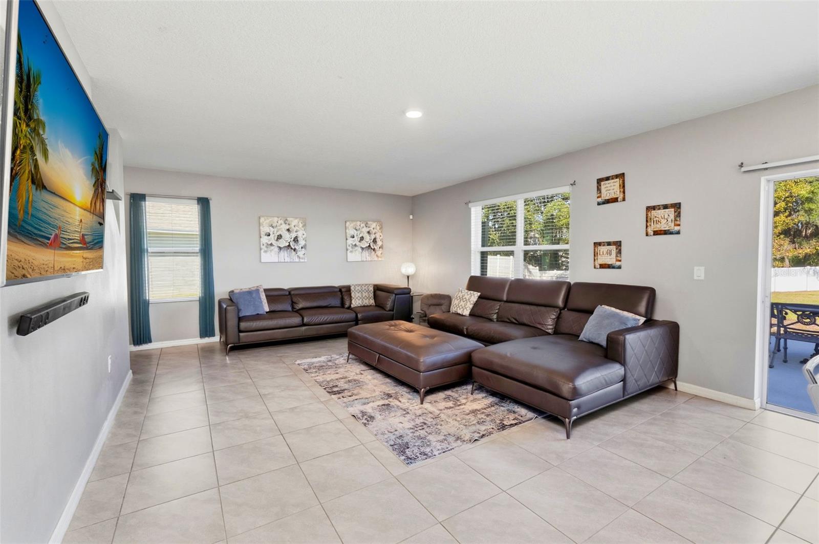 Image 22 of 49 For 3060 Bethpage Loop