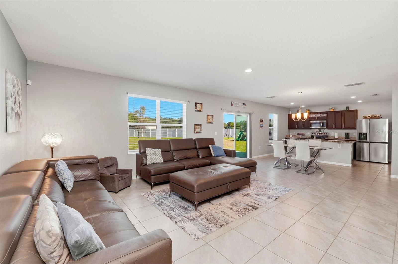 Image 24 of 49 For 3060 Bethpage Loop