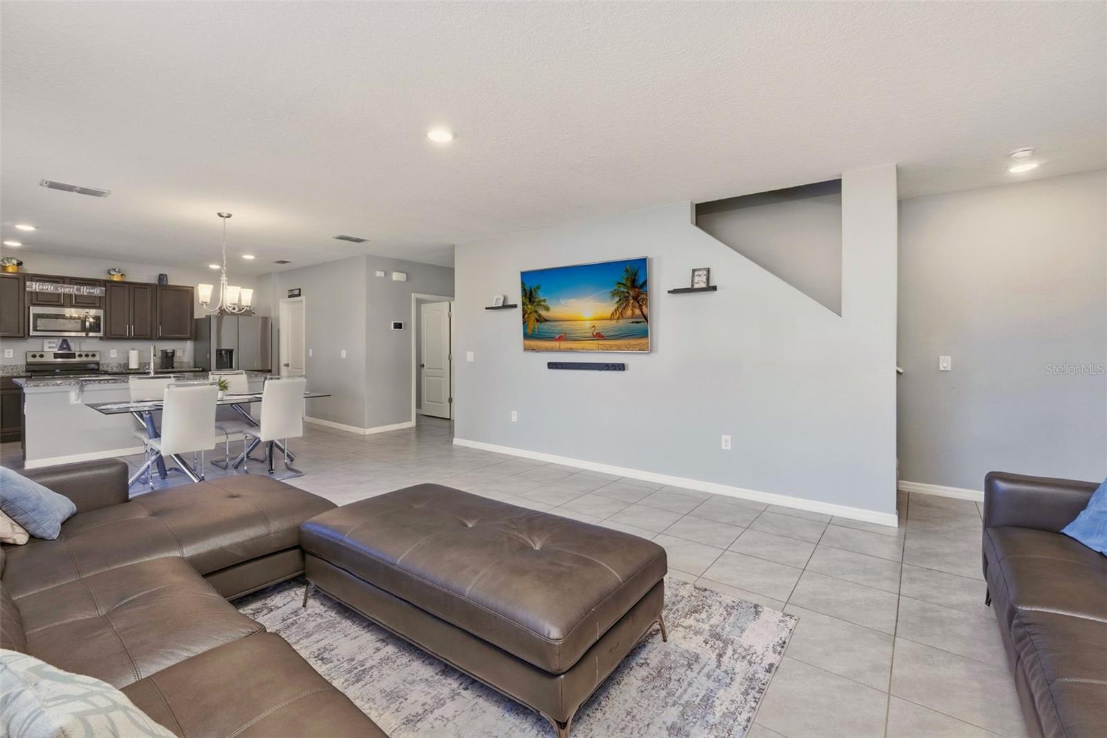 Image 25 of 49 For 3060 Bethpage Loop