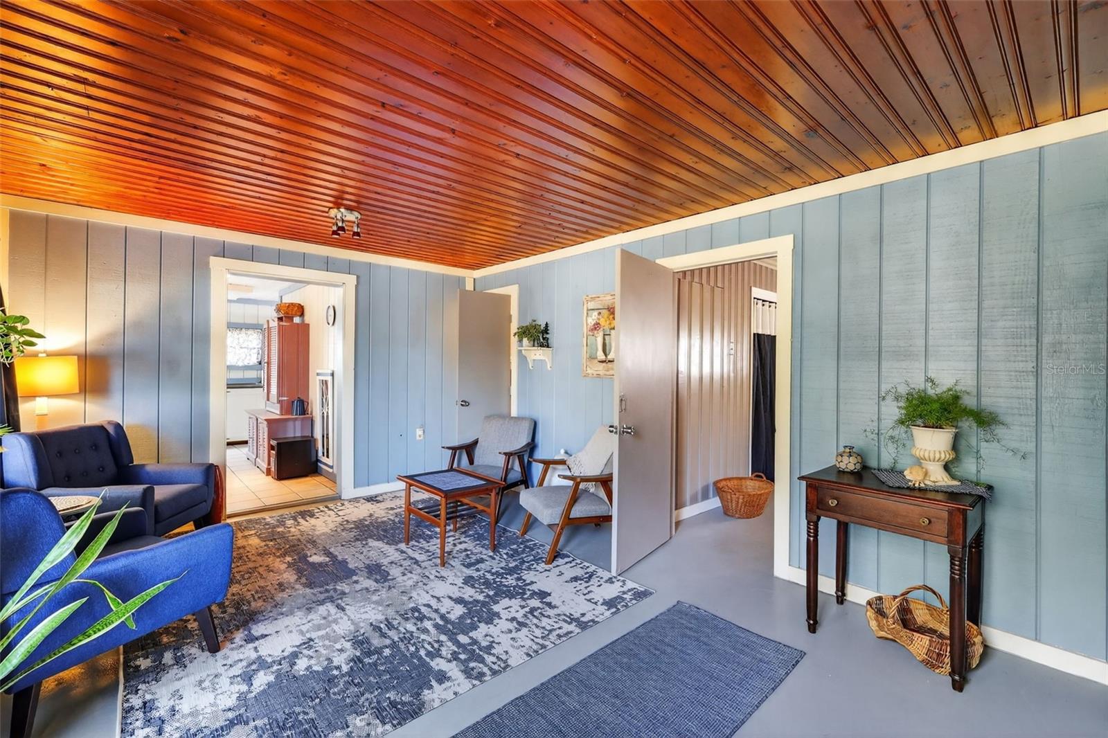 Image 10 of 27 For 8481 Cr 636  