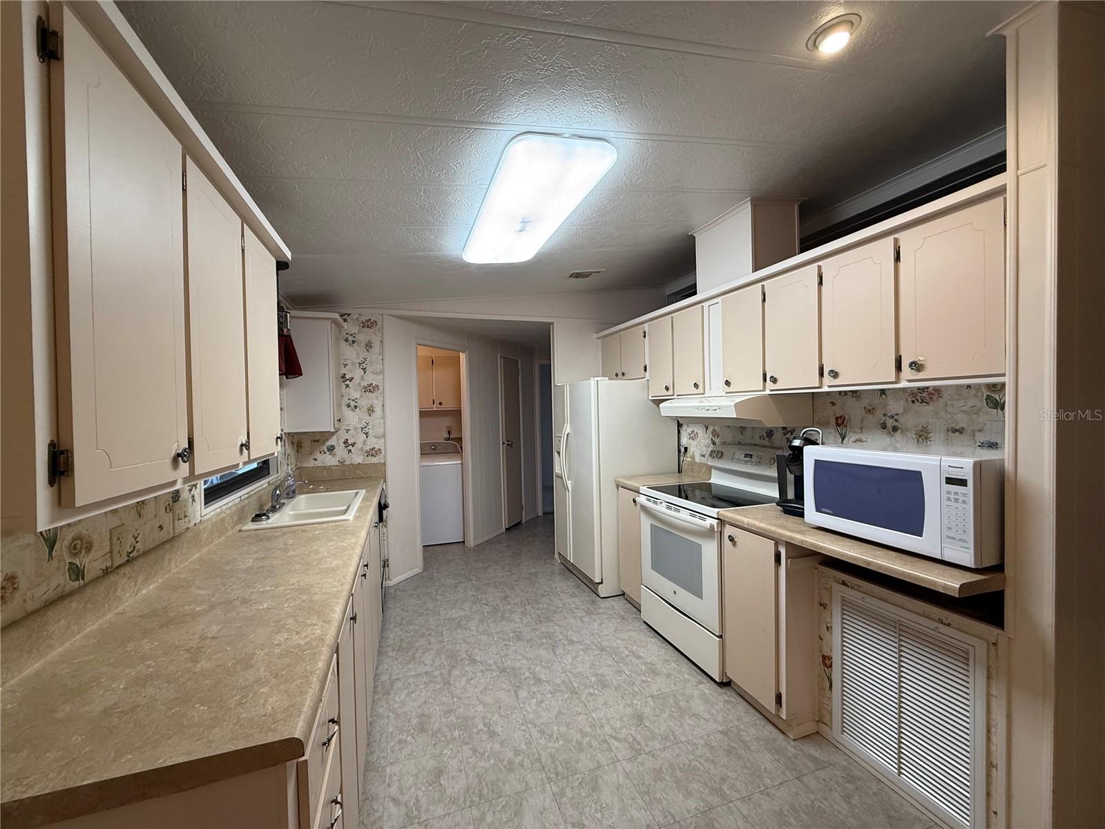 Image 8 of 32 For 3937 Citrus Circle