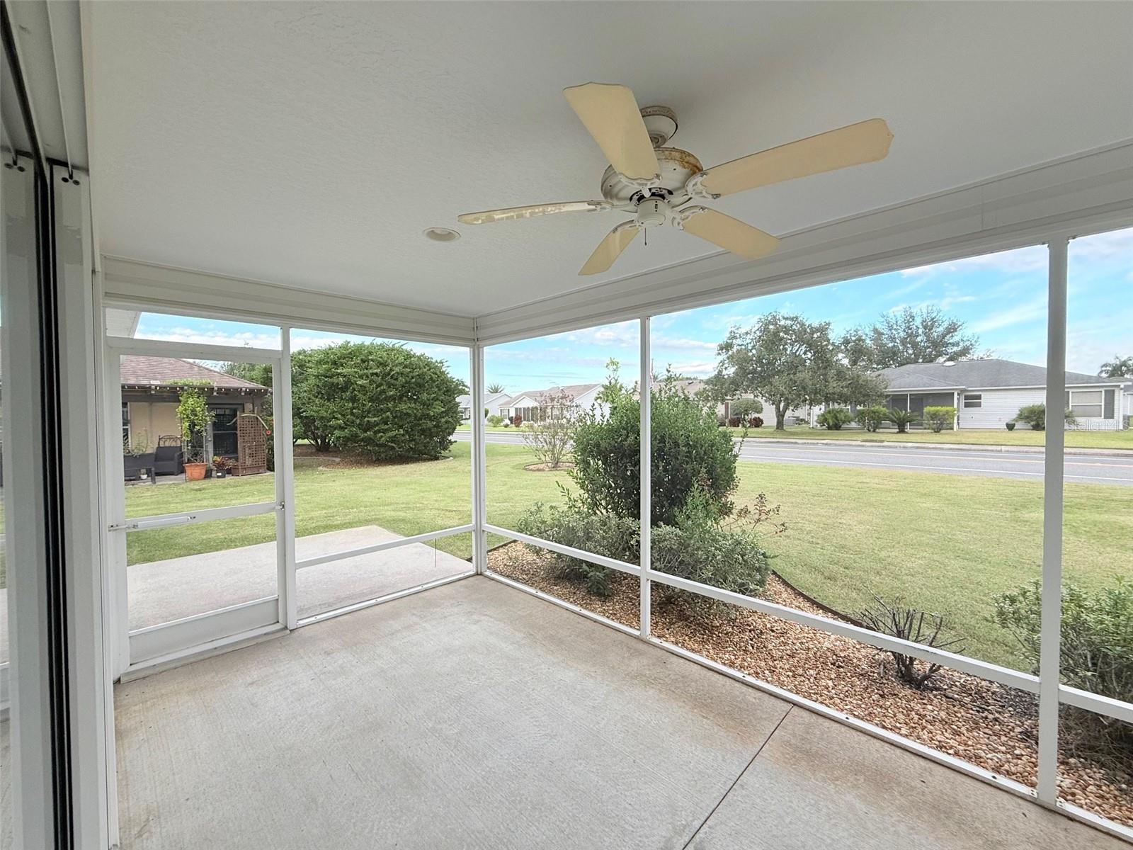 Image 11 of 37 For 995 Joiner Place