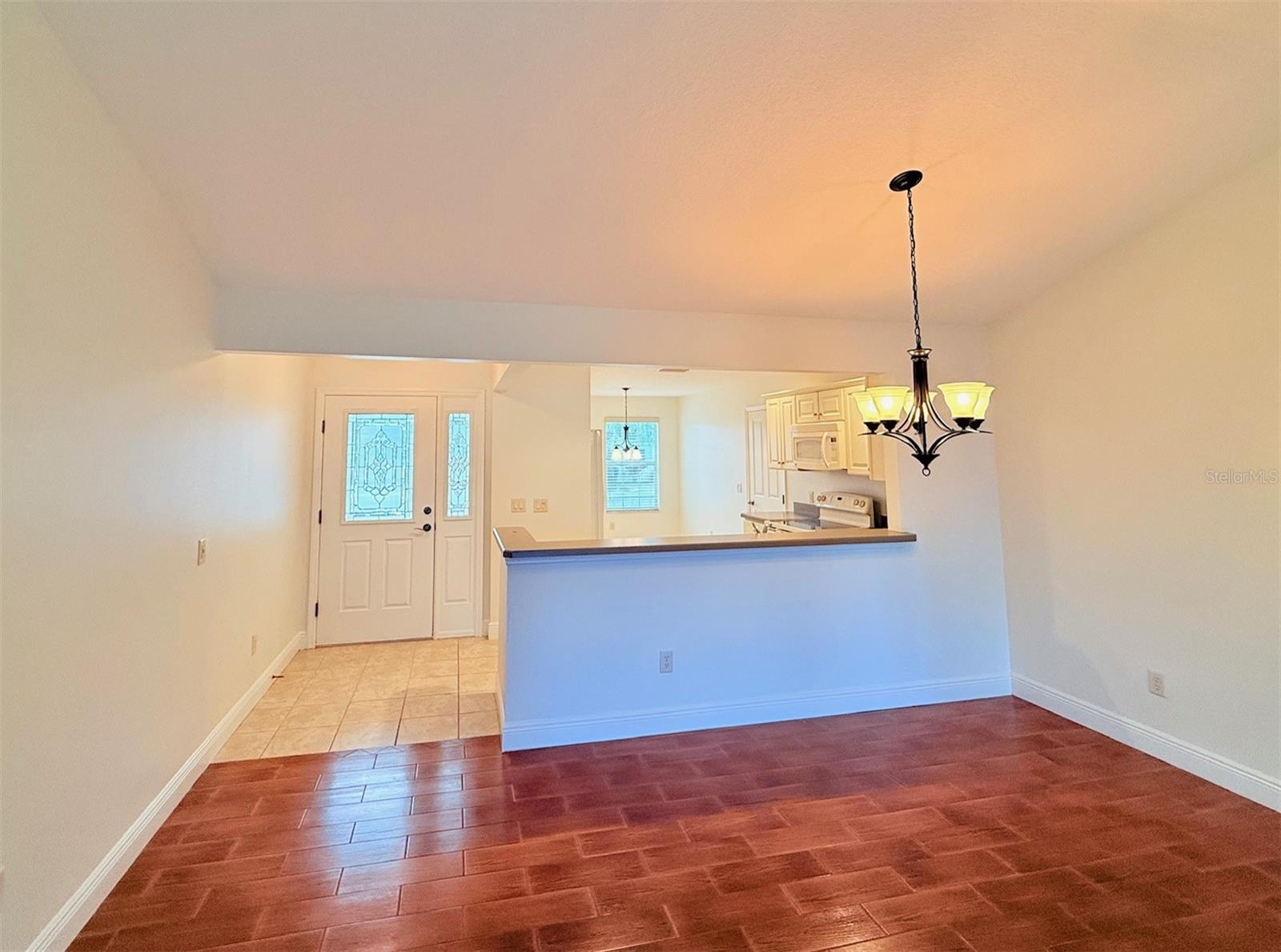 Image 14 of 37 For 995 Joiner Place