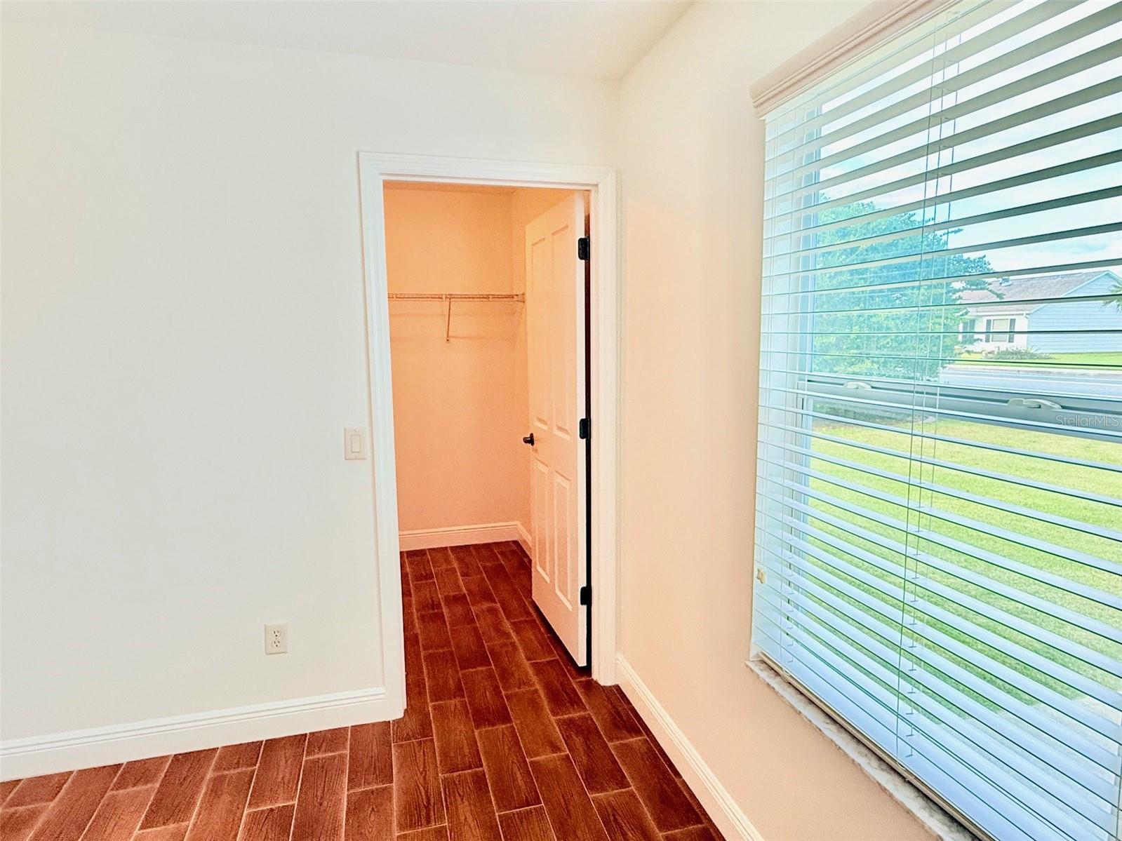 Image 27 of 37 For 995 Joiner Place