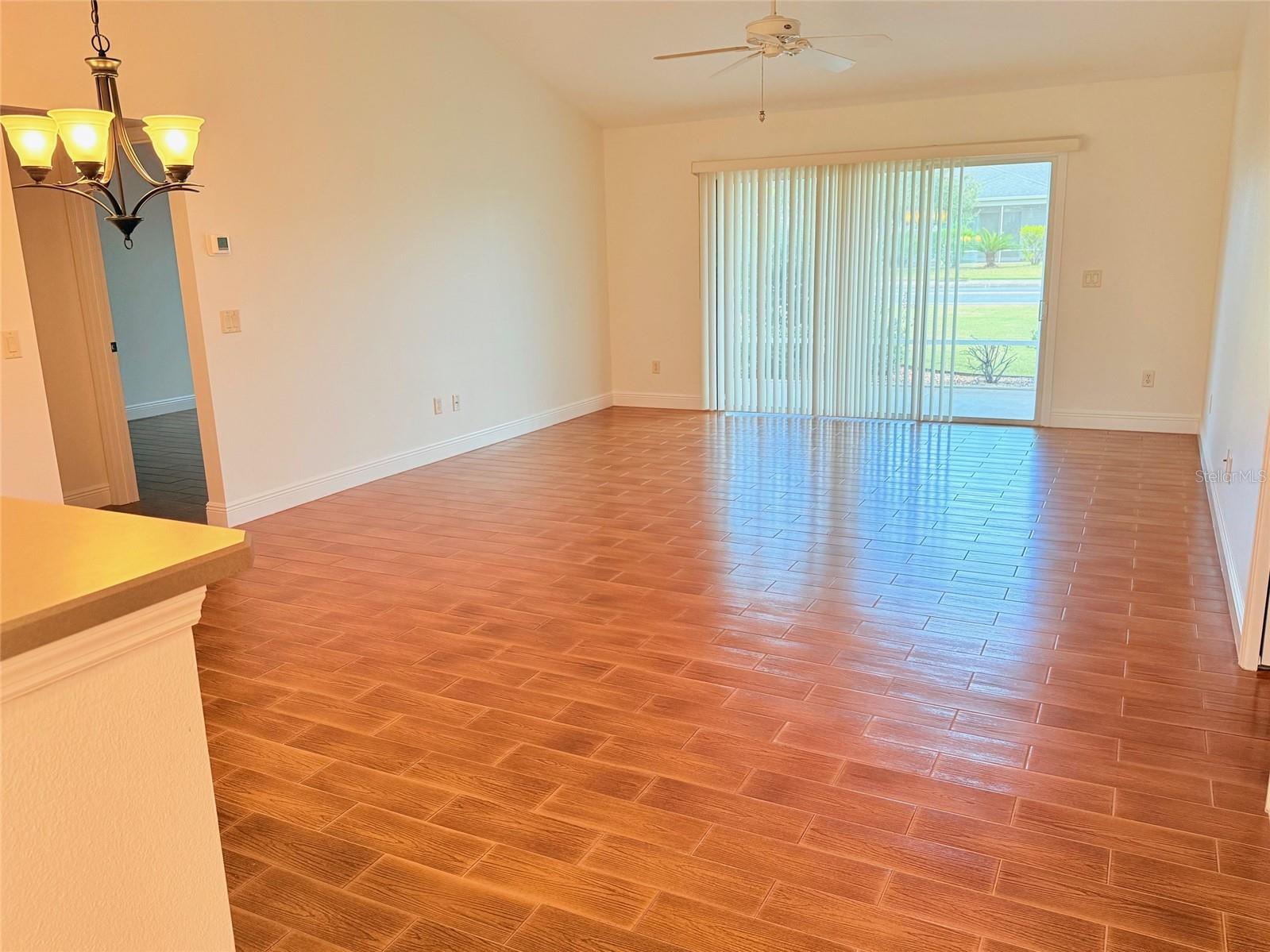 Image 9 of 37 For 995 Joiner Place