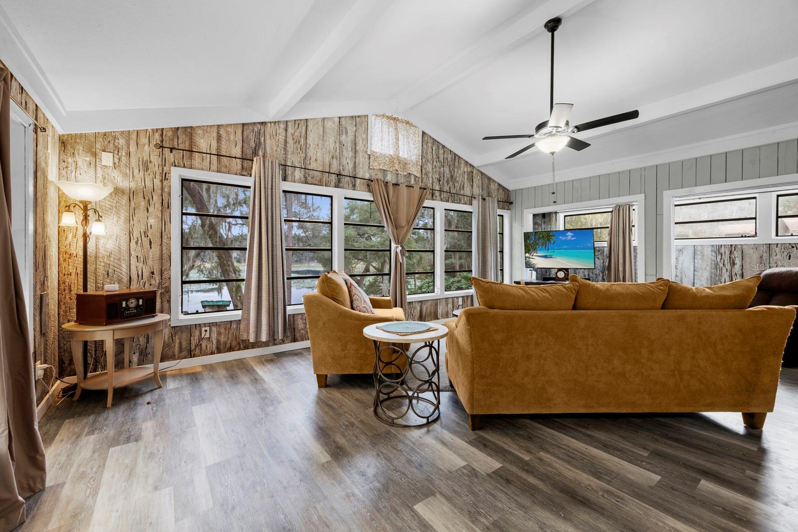 Image 12 of 39 For 36149 Spring Lake Boulevard