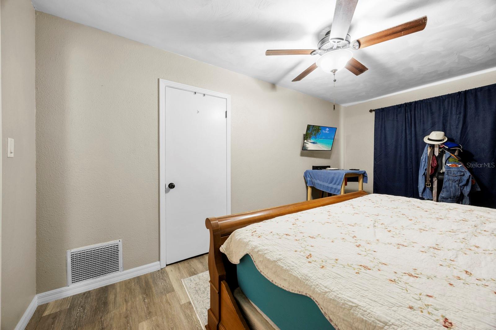 Image 26 of 39 For 36149 Spring Lake Boulevard