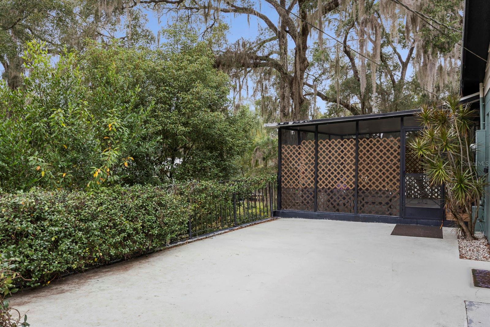 Image 8 of 39 For 36149 Spring Lake Boulevard