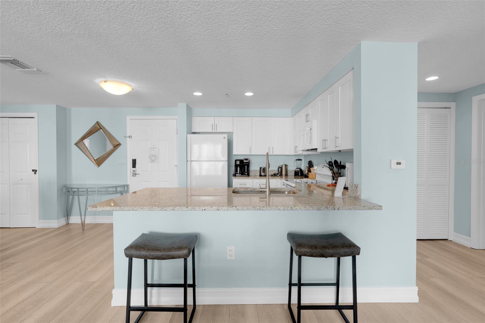 Image 17 of 48 For 350 Atlantic Avenue 2330