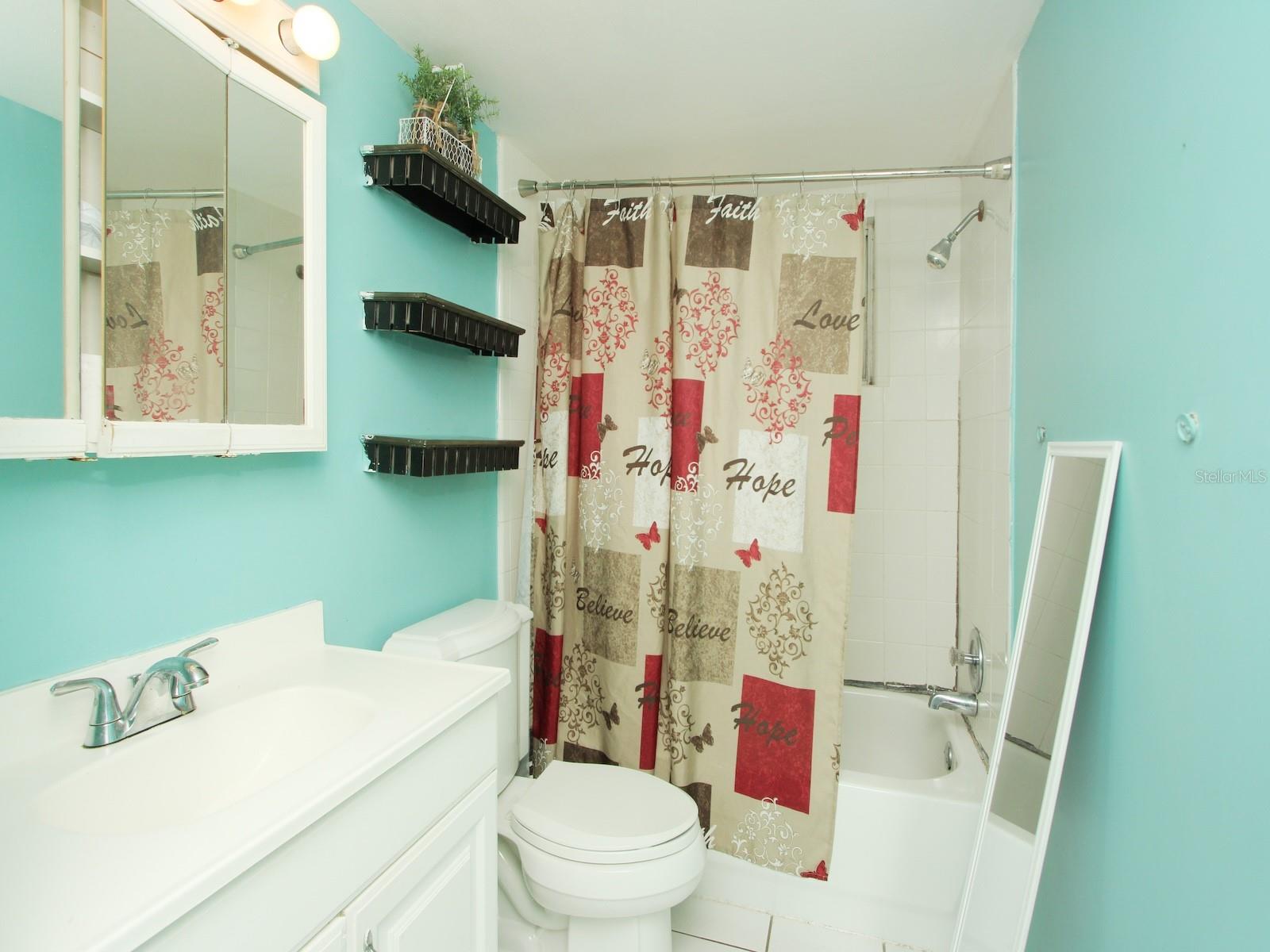 Image 17 of 22 For 4173 Signal Hill Road