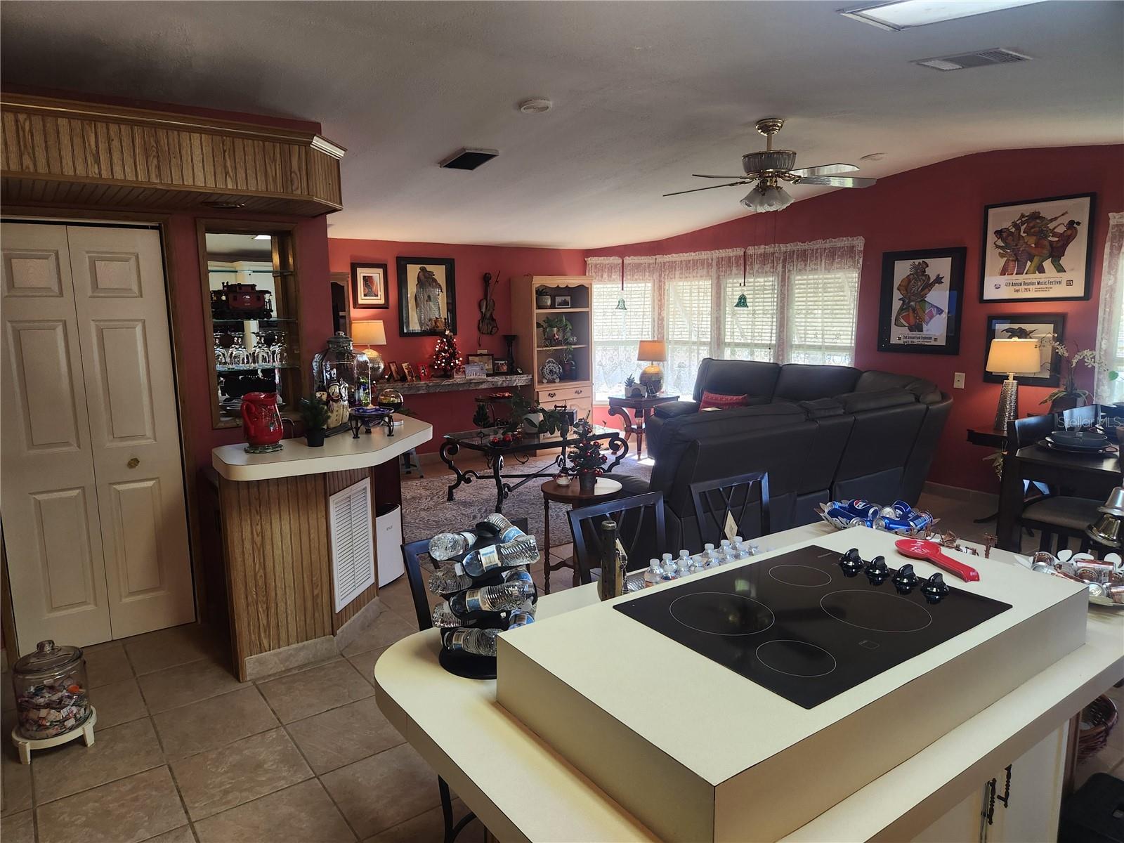 Image 16 of 60 For 24921 Pine Hill