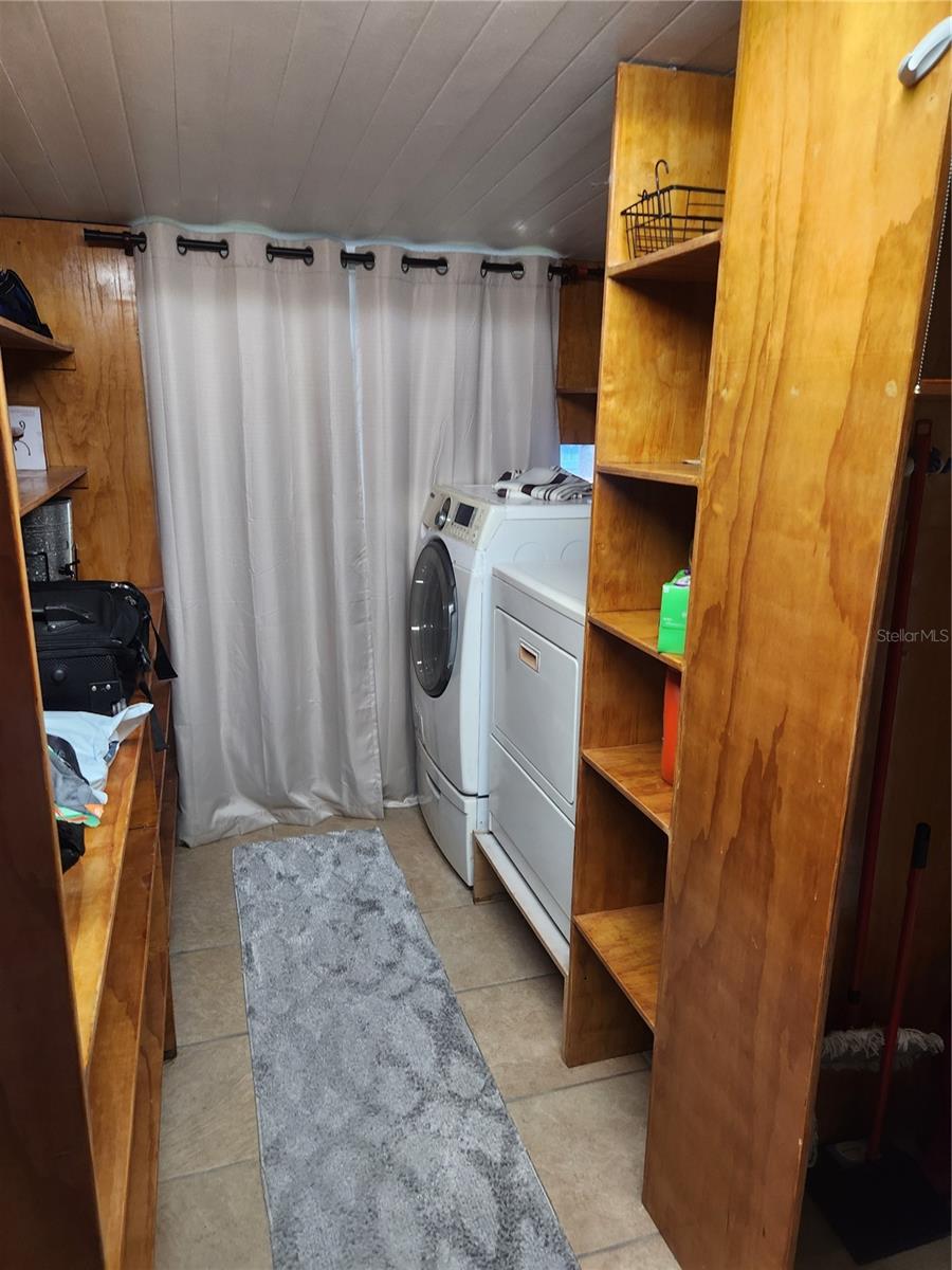 Image 21 of 60 For 24921 Pine Hill