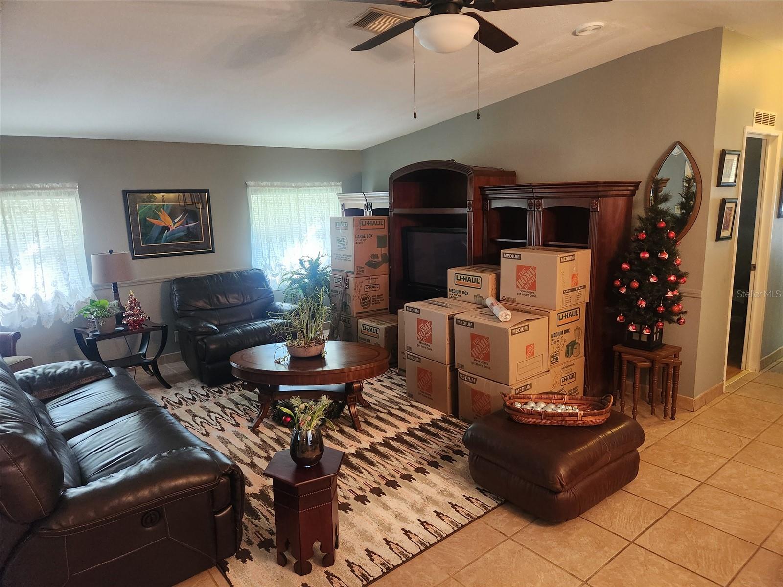 Image 25 of 60 For 24921 Pine Hill