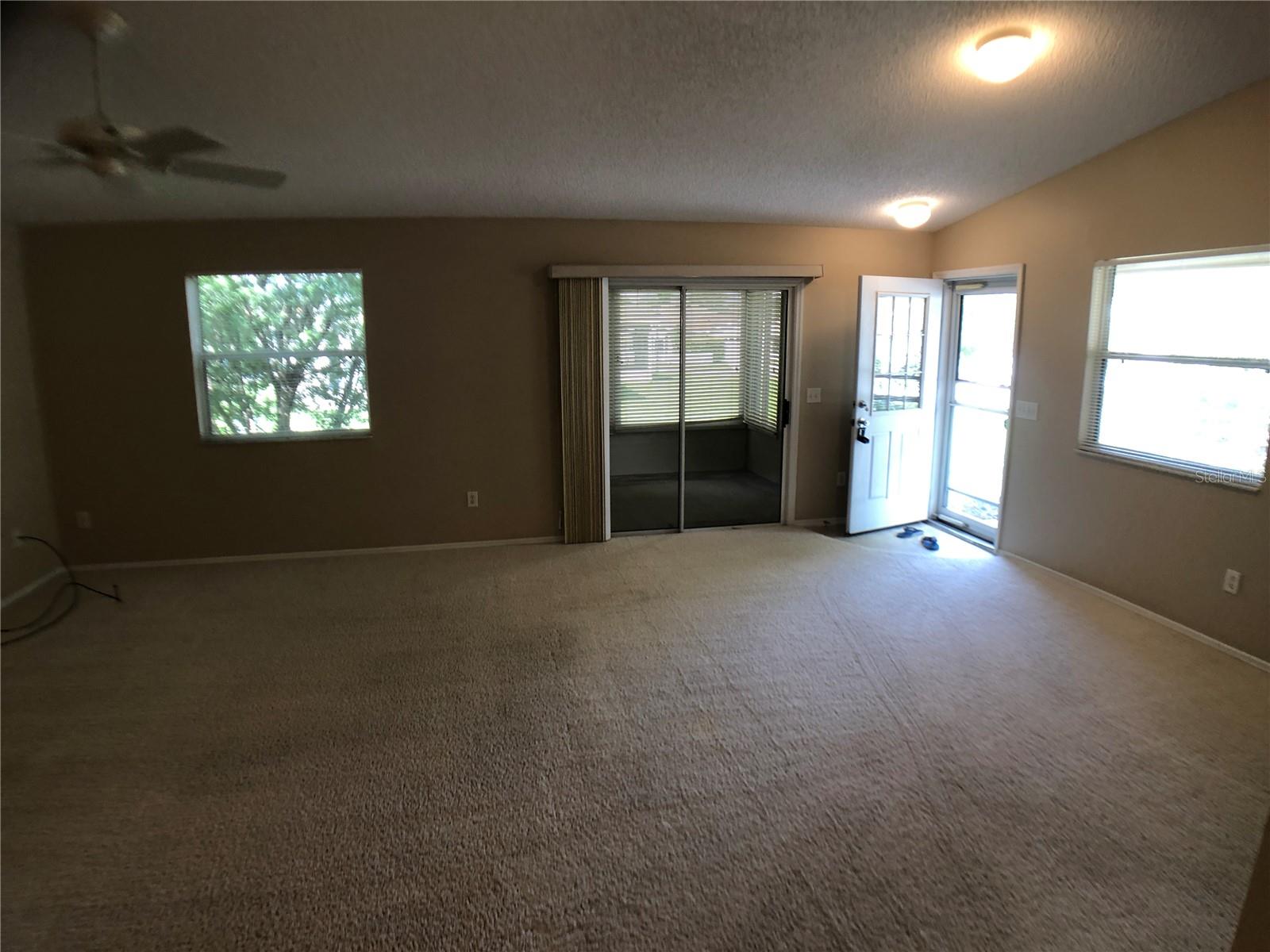 Image 4 of 19 For 1549 Hardeeville Court