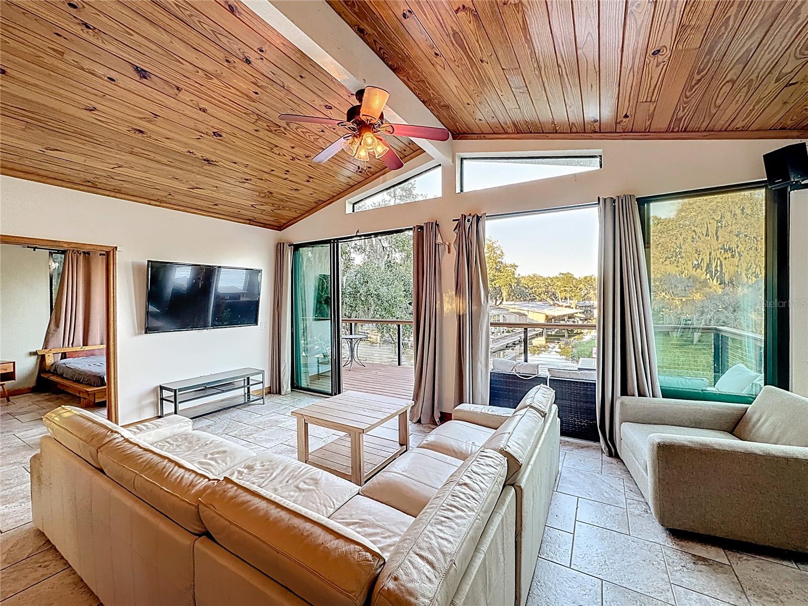 Image 15 of 54 For 609 Homer Street