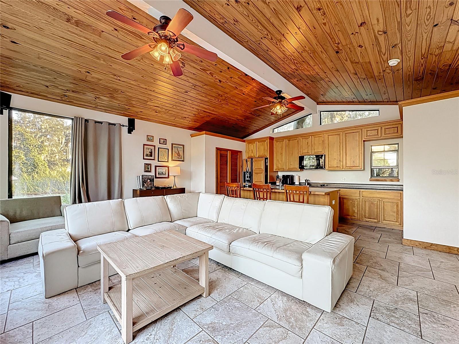 Image 17 of 54 For 609 Homer Street