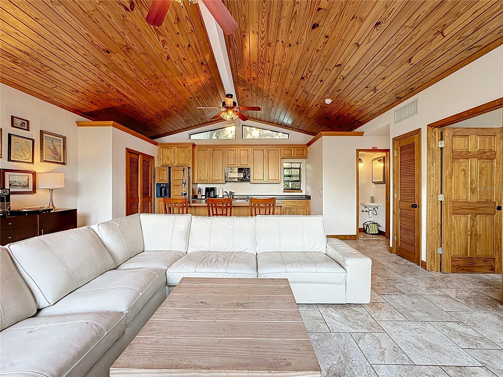 Image 18 of 54 For 609 Homer Street