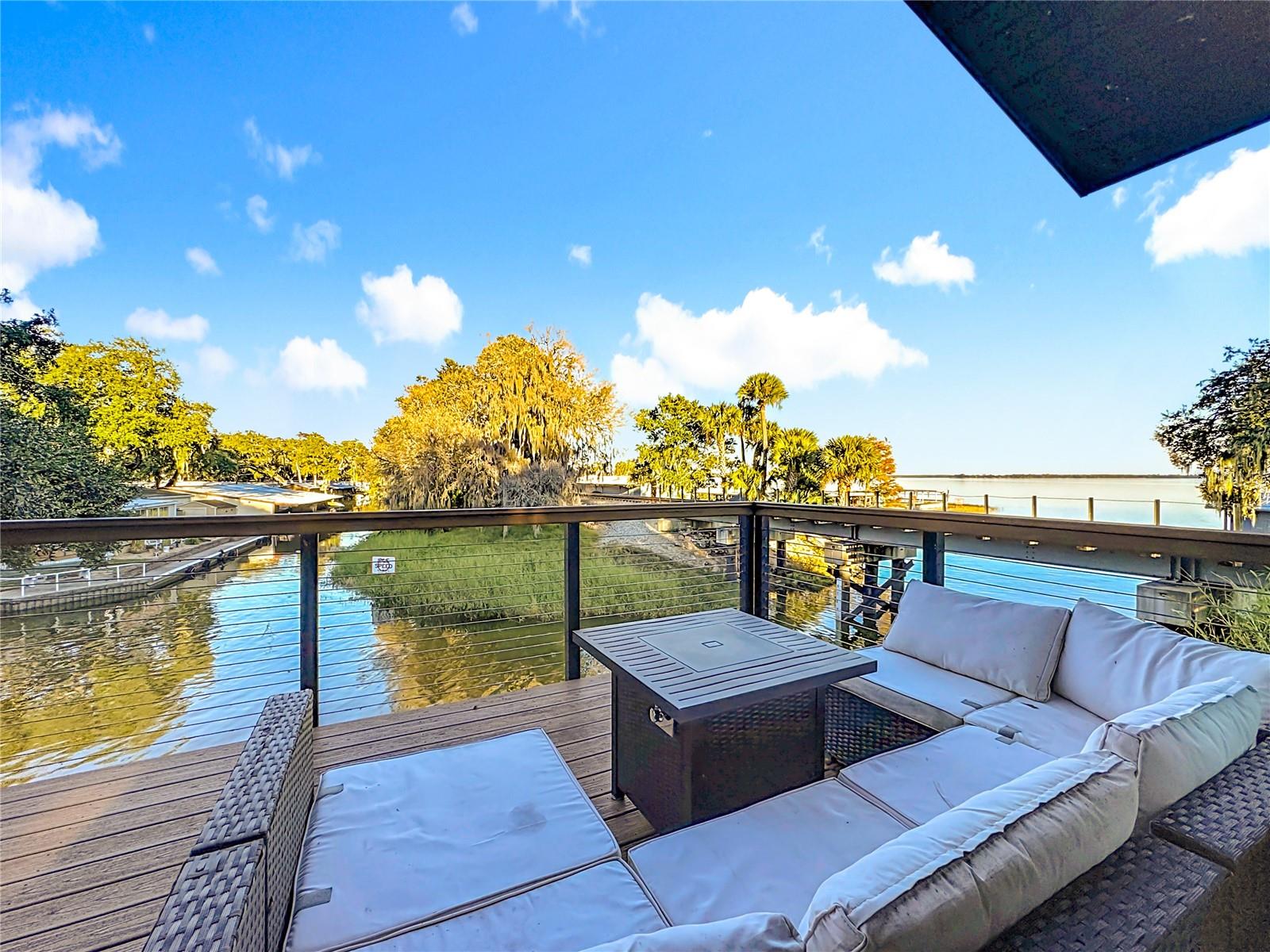 Image 20 of 54 For 609 Homer Street