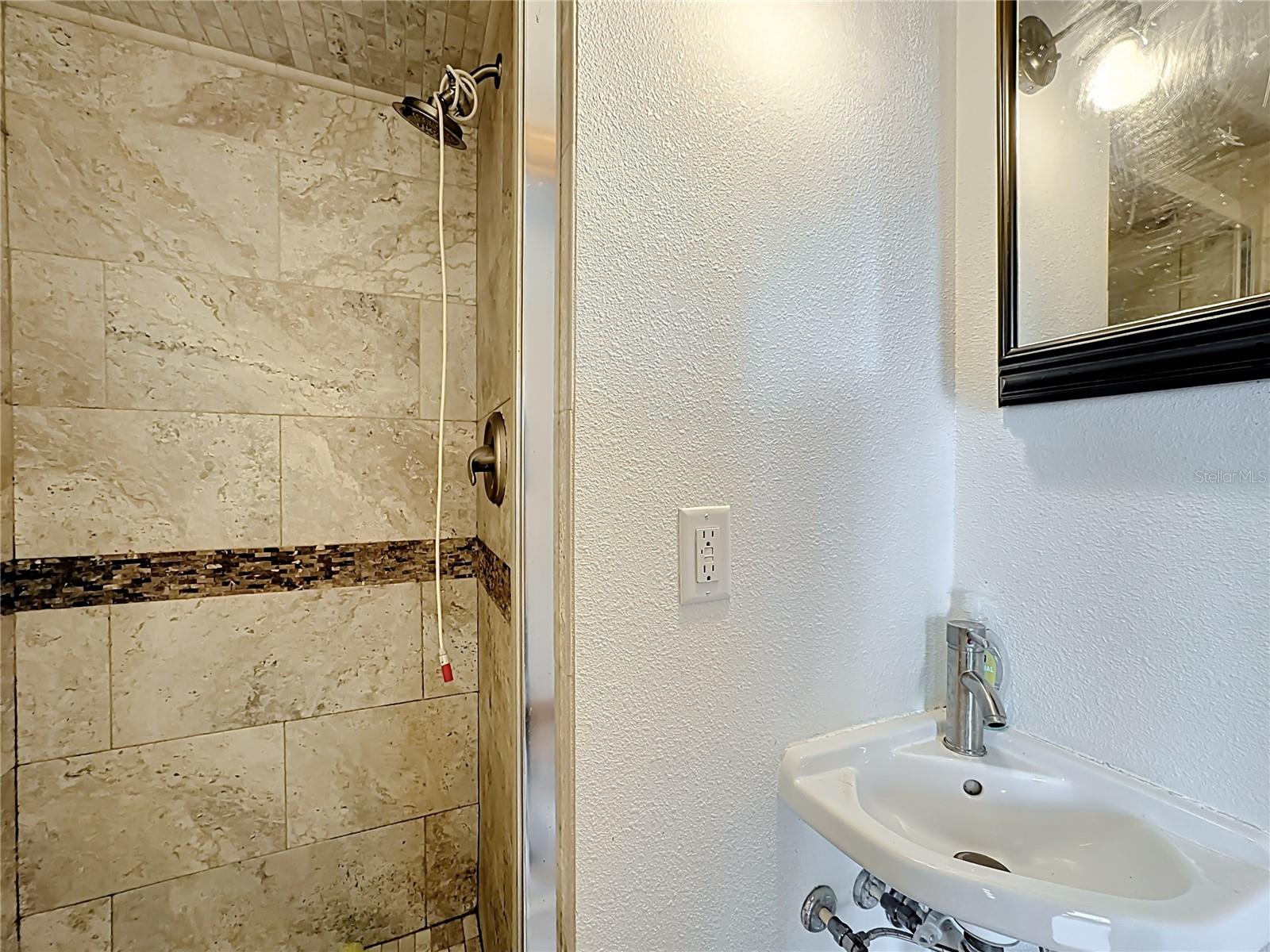 Image 29 of 54 For 609 Homer Street