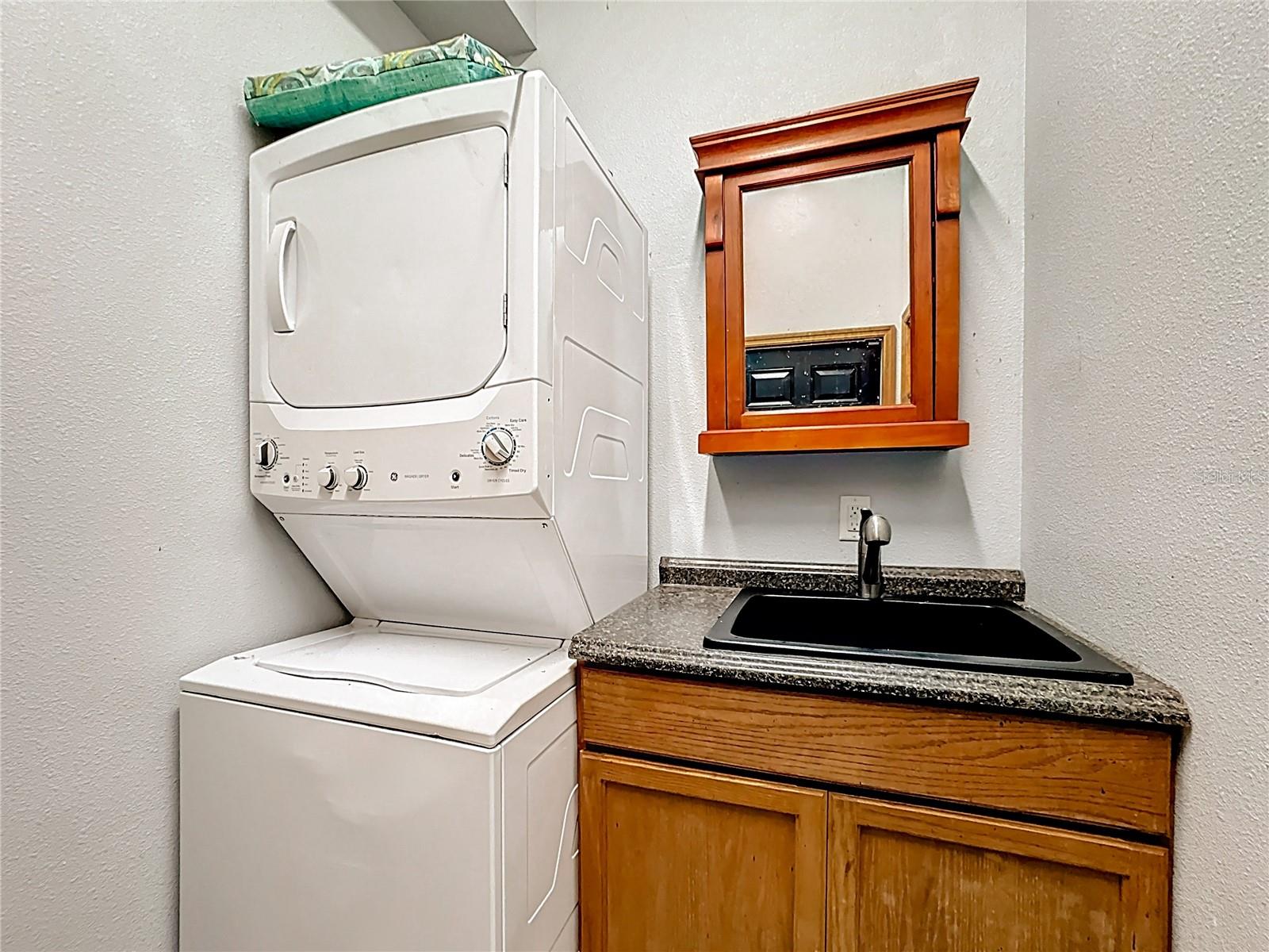 Image 30 of 54 For 609 Homer Street