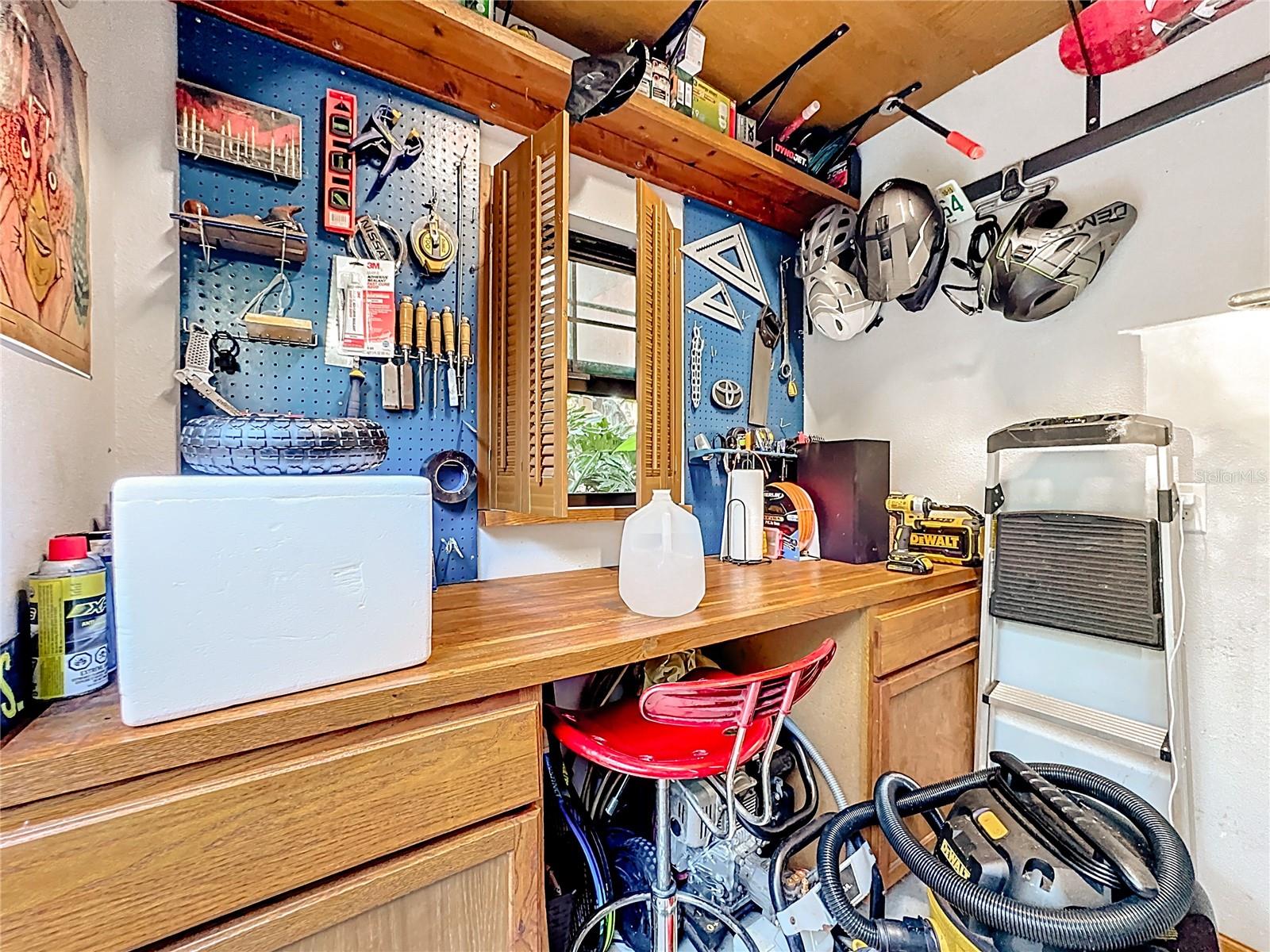 Image 32 of 54 For 609 Homer Street