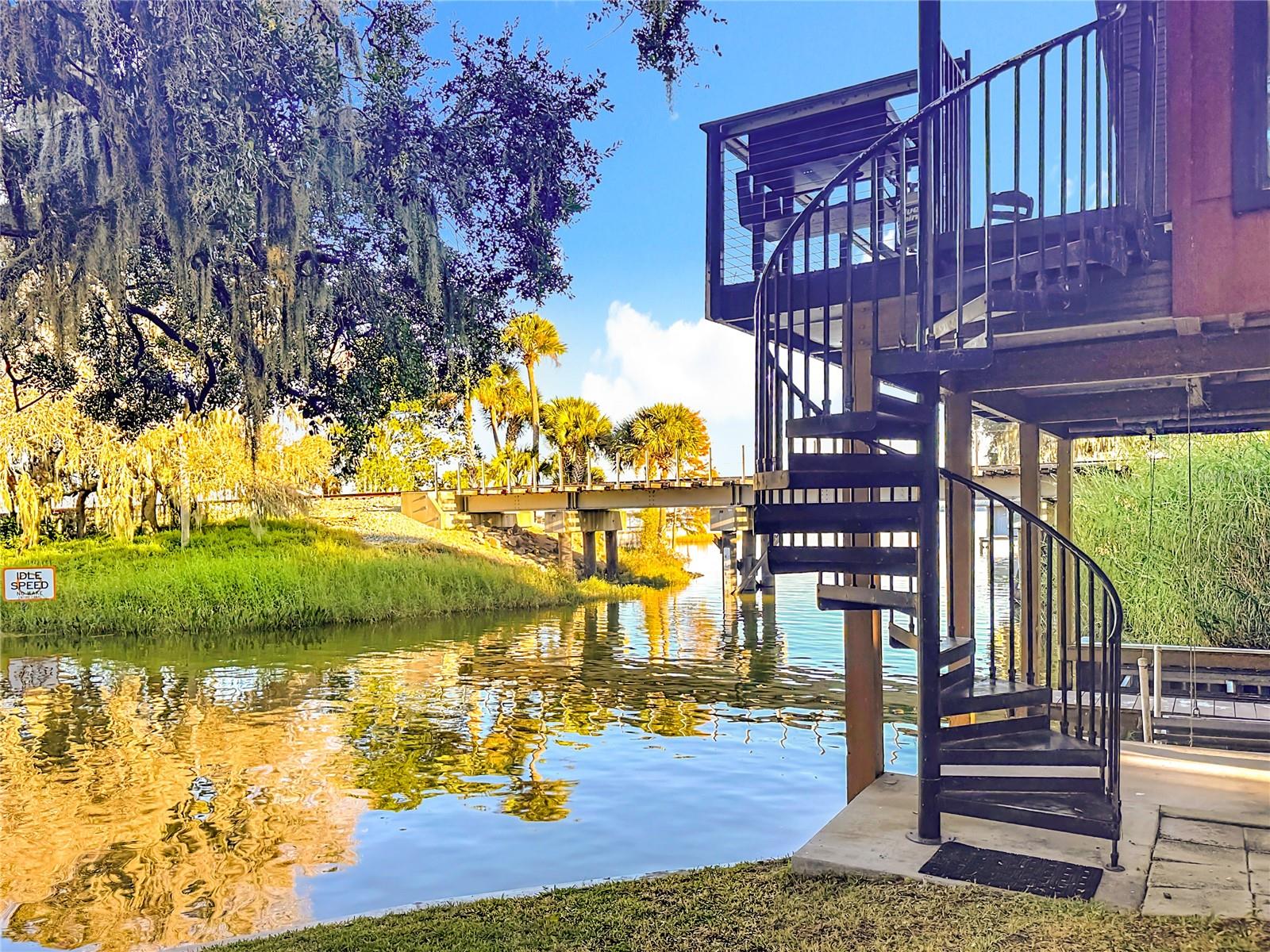 Image 35 of 54 For 609 Homer Street