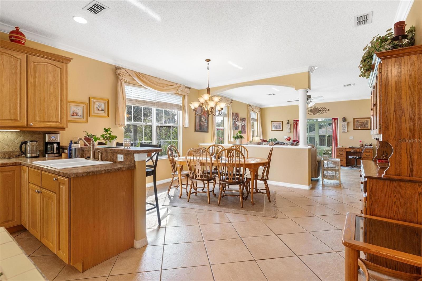 Image 11 of 63 For 81 Twin Lake Circle