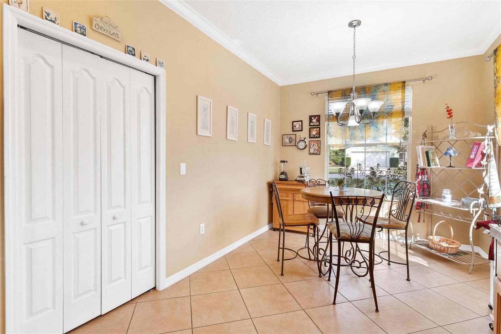 Image 21 of 63 For 81 Twin Lake Circle