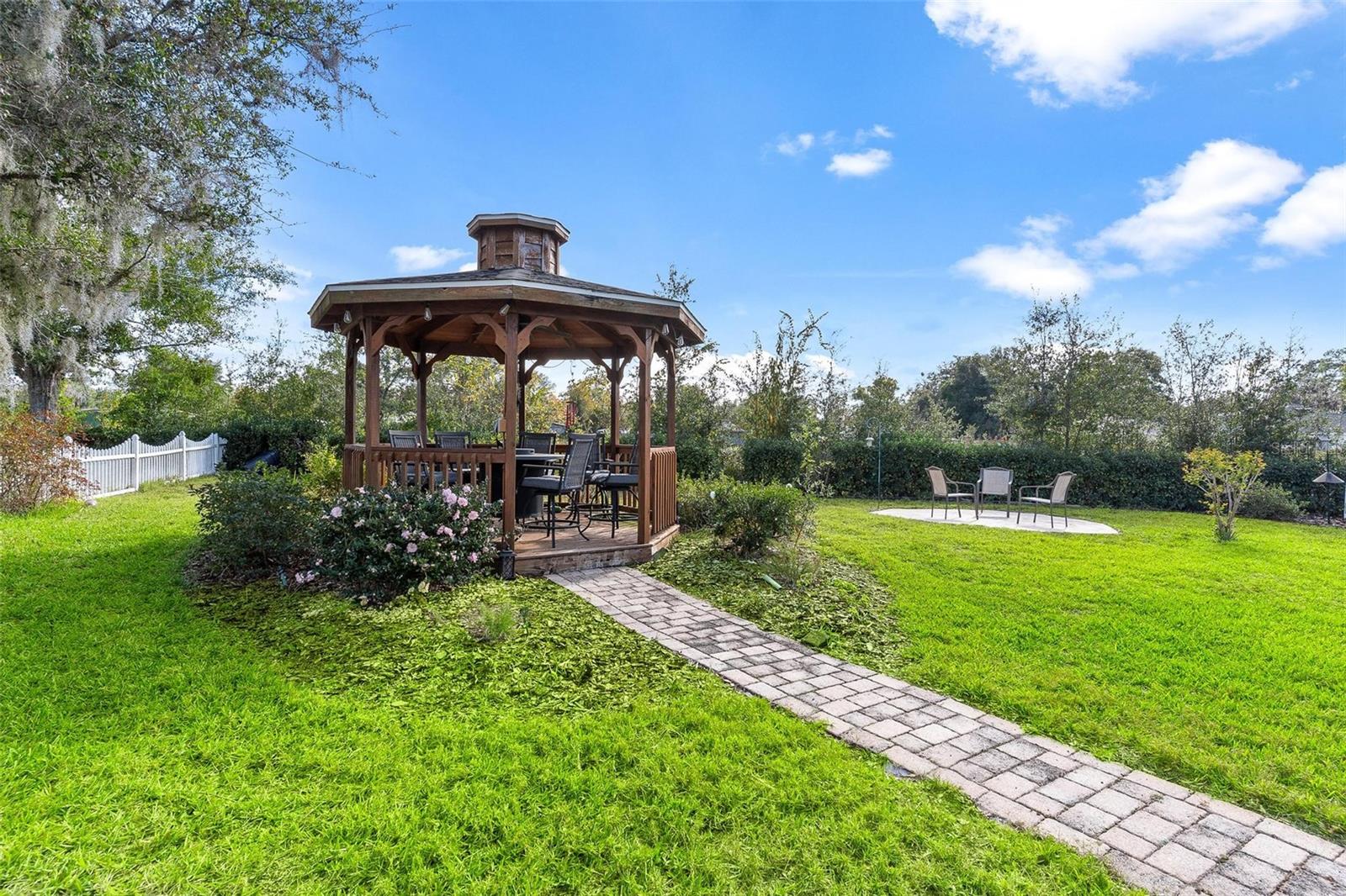 Image 38 of 63 For 81 Twin Lake Circle