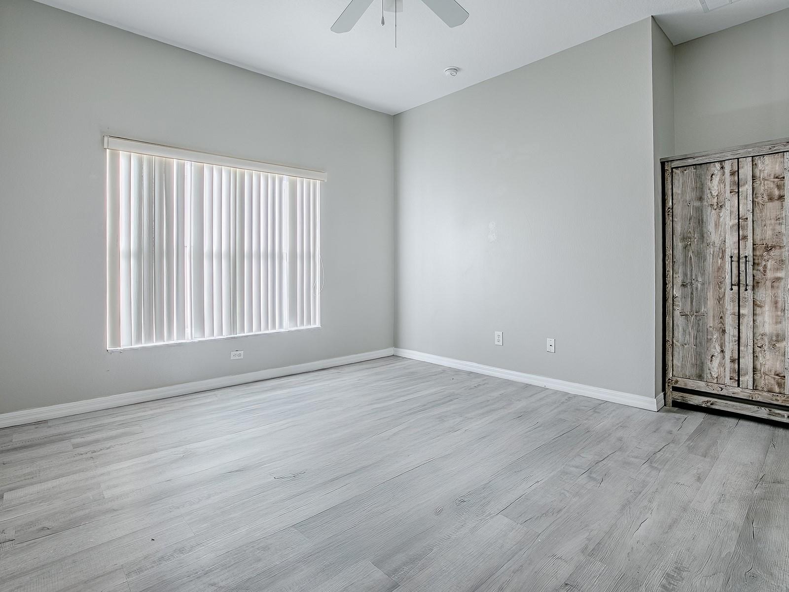 Image 18 of 47 For 1321 Kellogg Drive