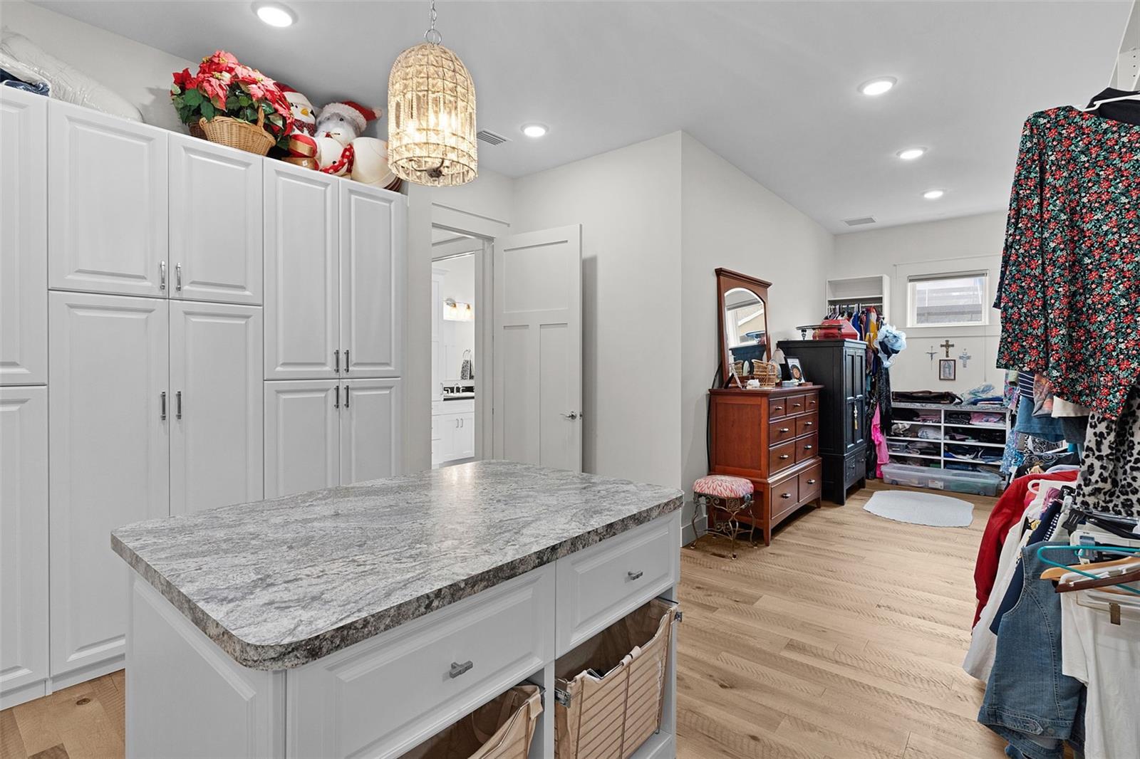 Image 27 of 99 For 2765 Saddlebrook Circle