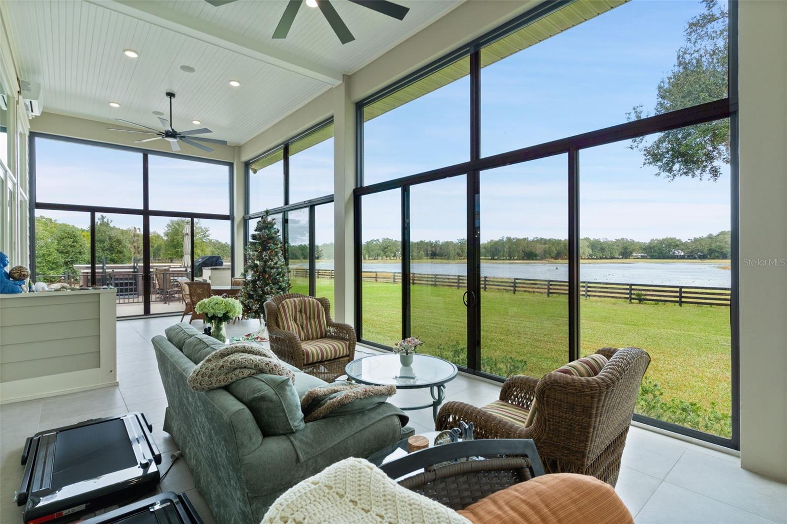 Image 60 of 99 For 2765 Saddlebrook Circle