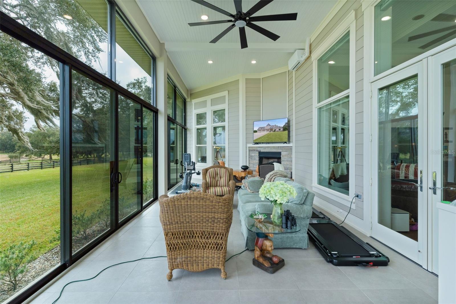 Image 62 of 99 For 2765 Saddlebrook Circle